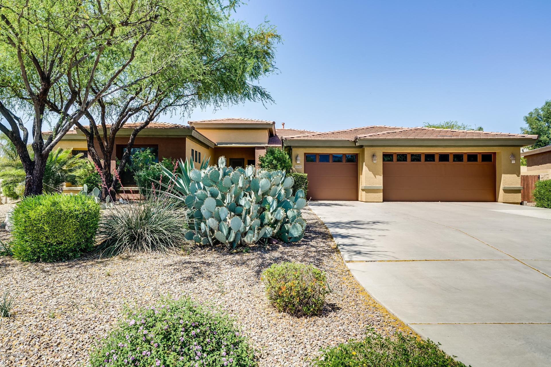Mira Vista (1-60) - Residential