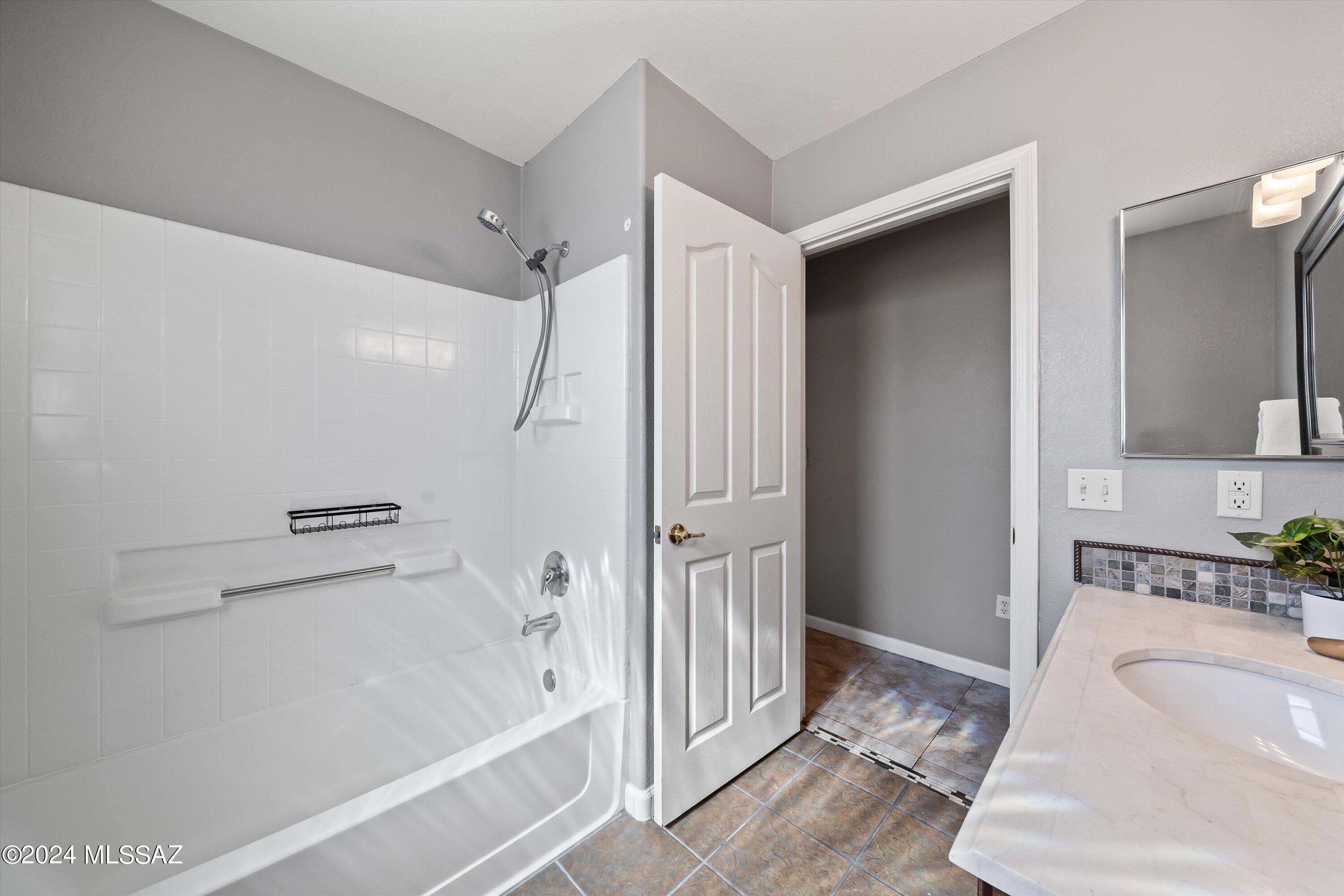 Rancho Del Lago (608-1030) - Residential