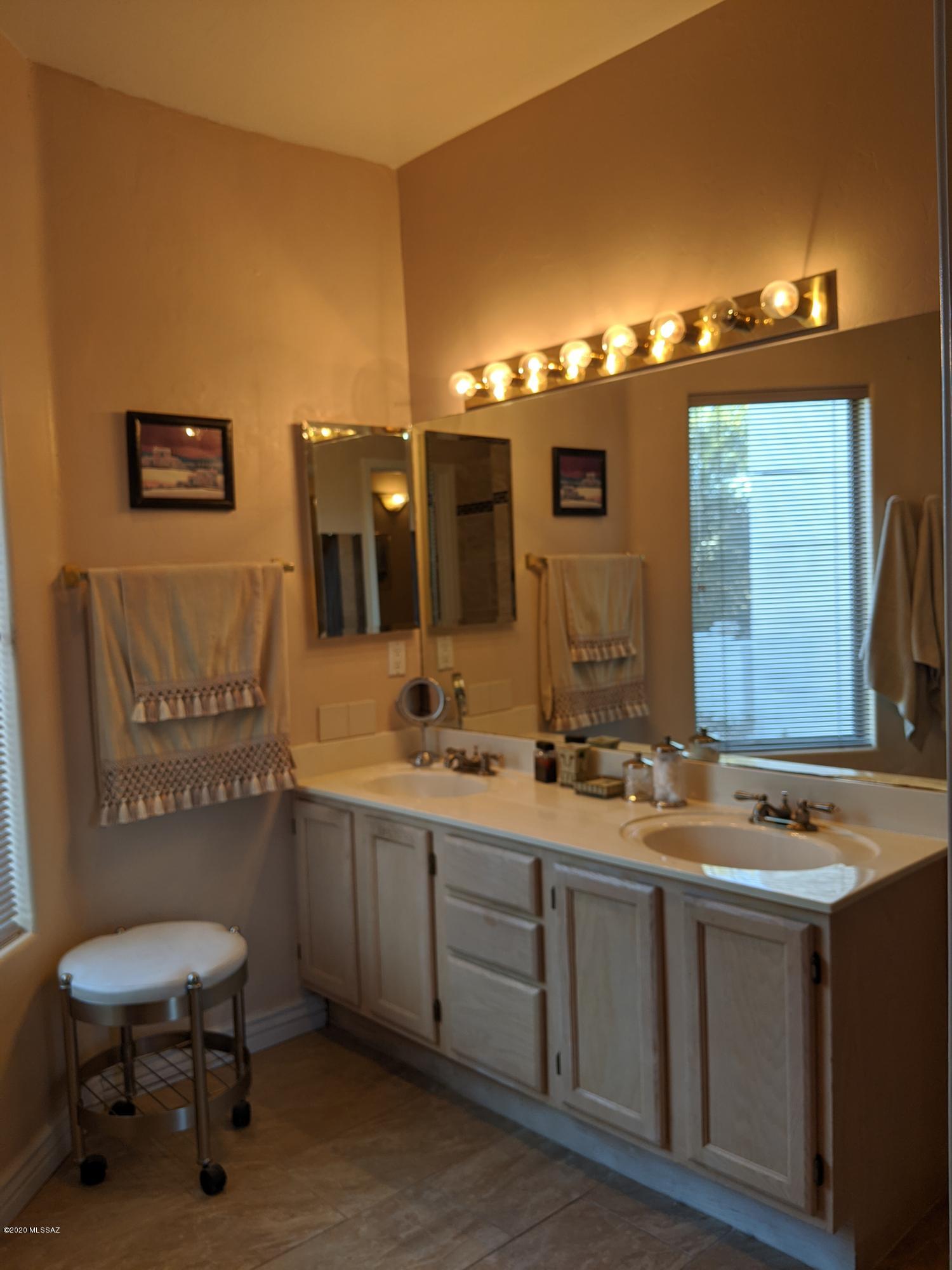 Cresta Loma Estates - Residential