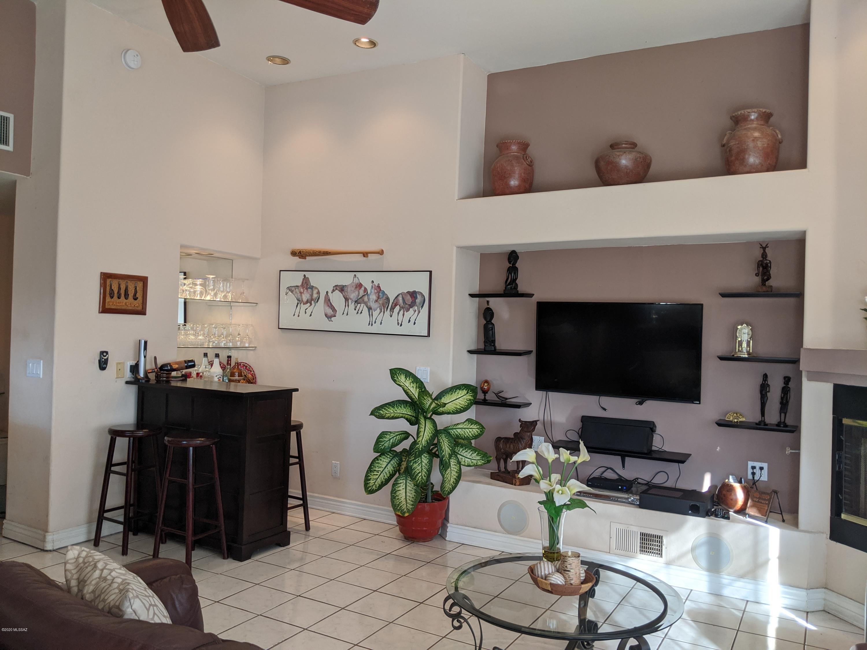 Cresta Loma Estates - Residential