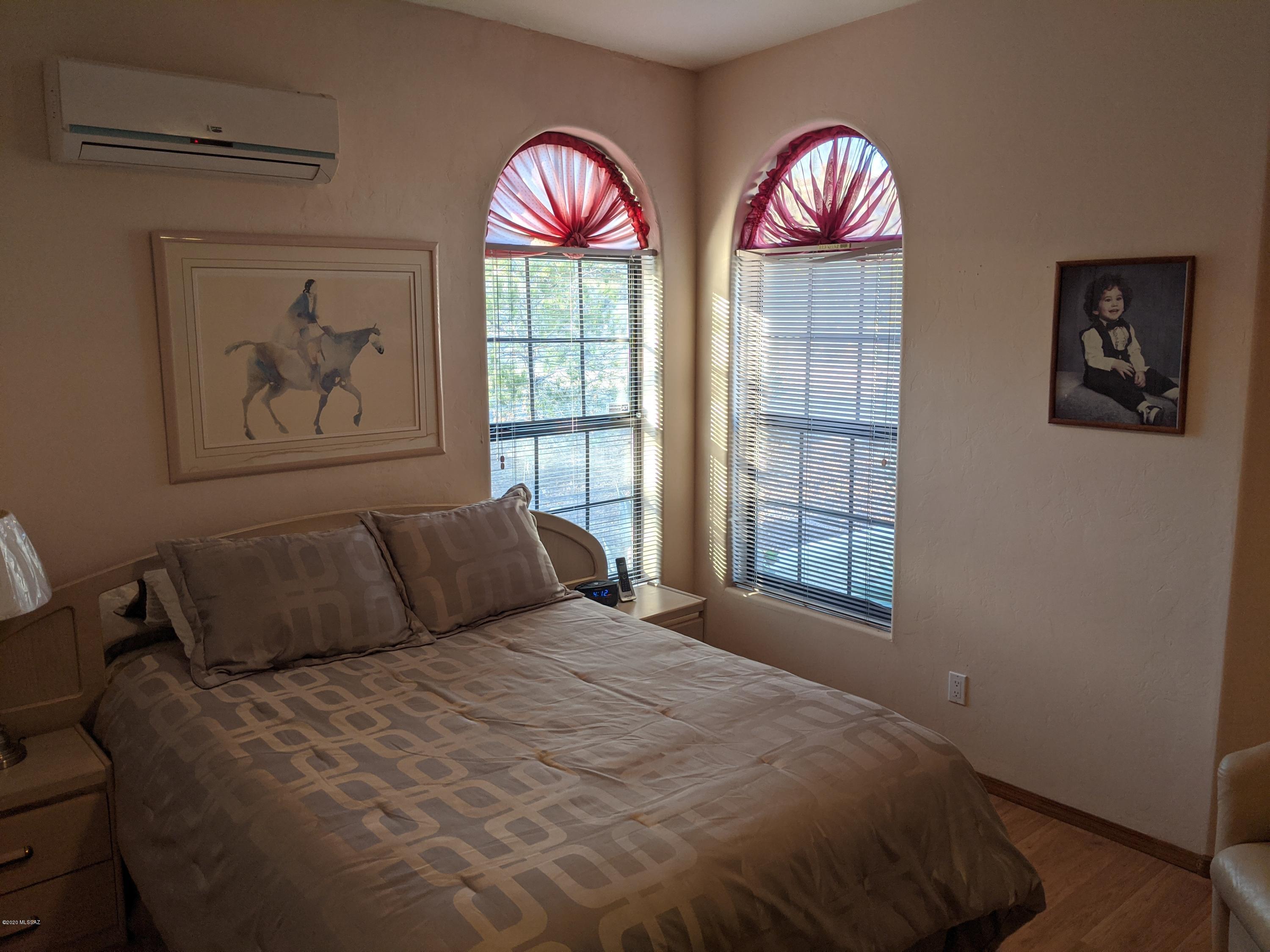 Cresta Loma Estates - Residential
