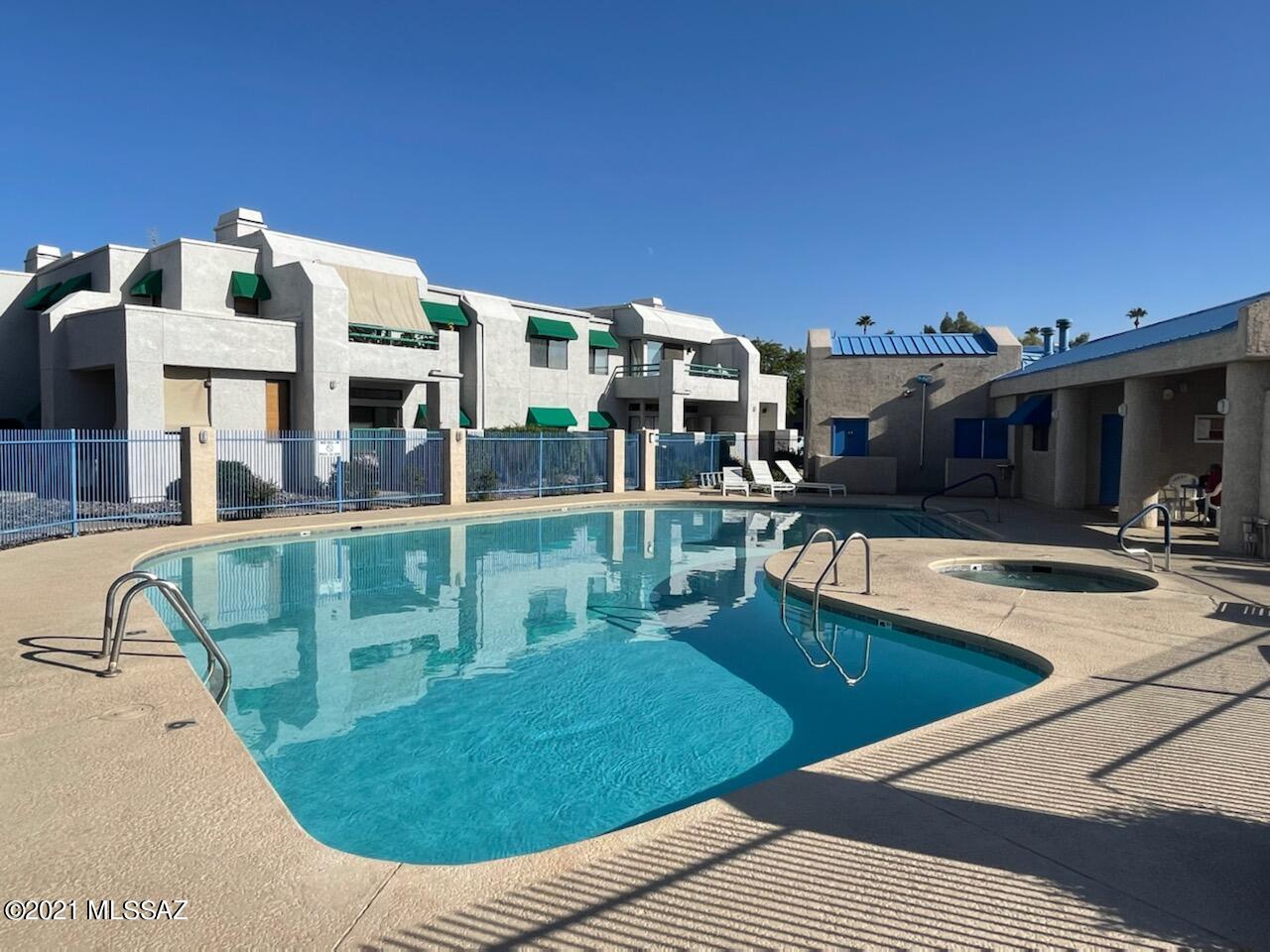 Summertree Condominiums (1-224) - Residential Lease