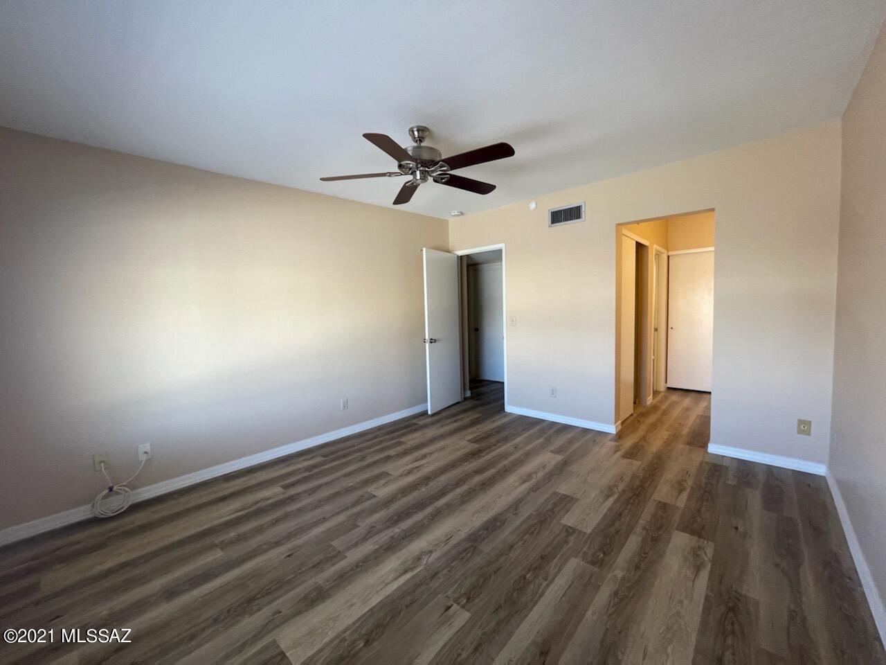 Summertree Condominiums (1-224) - Residential Lease