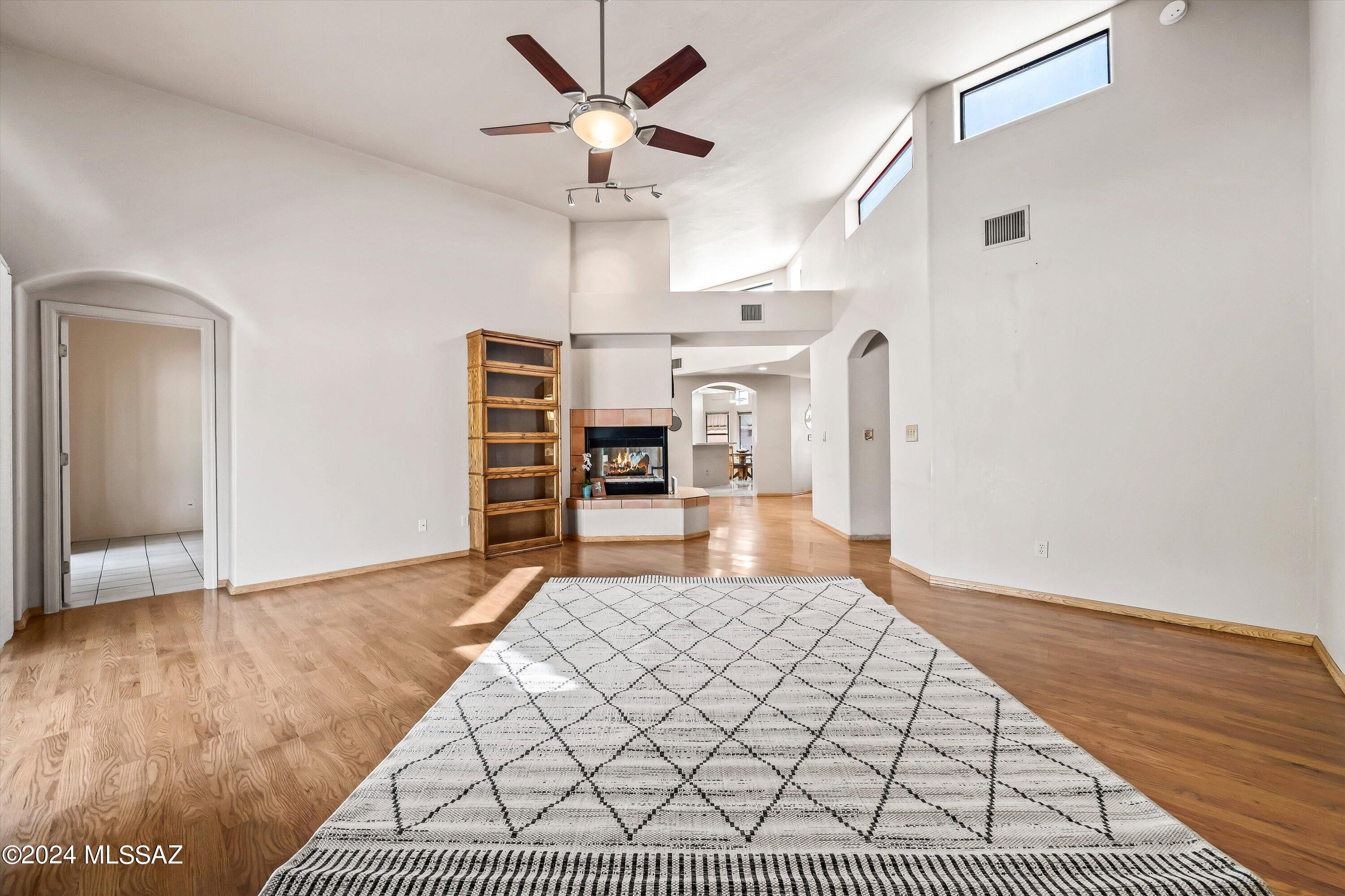 Juniper Ridge(1-12) - Residential