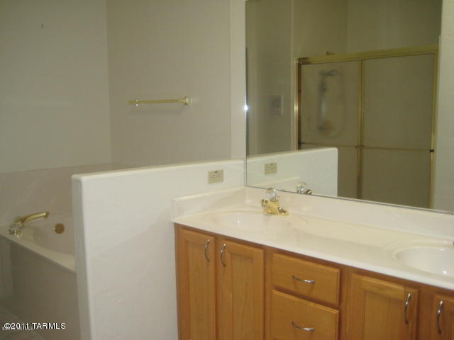 Carmel Pointe (1-104) - Residential Lease
