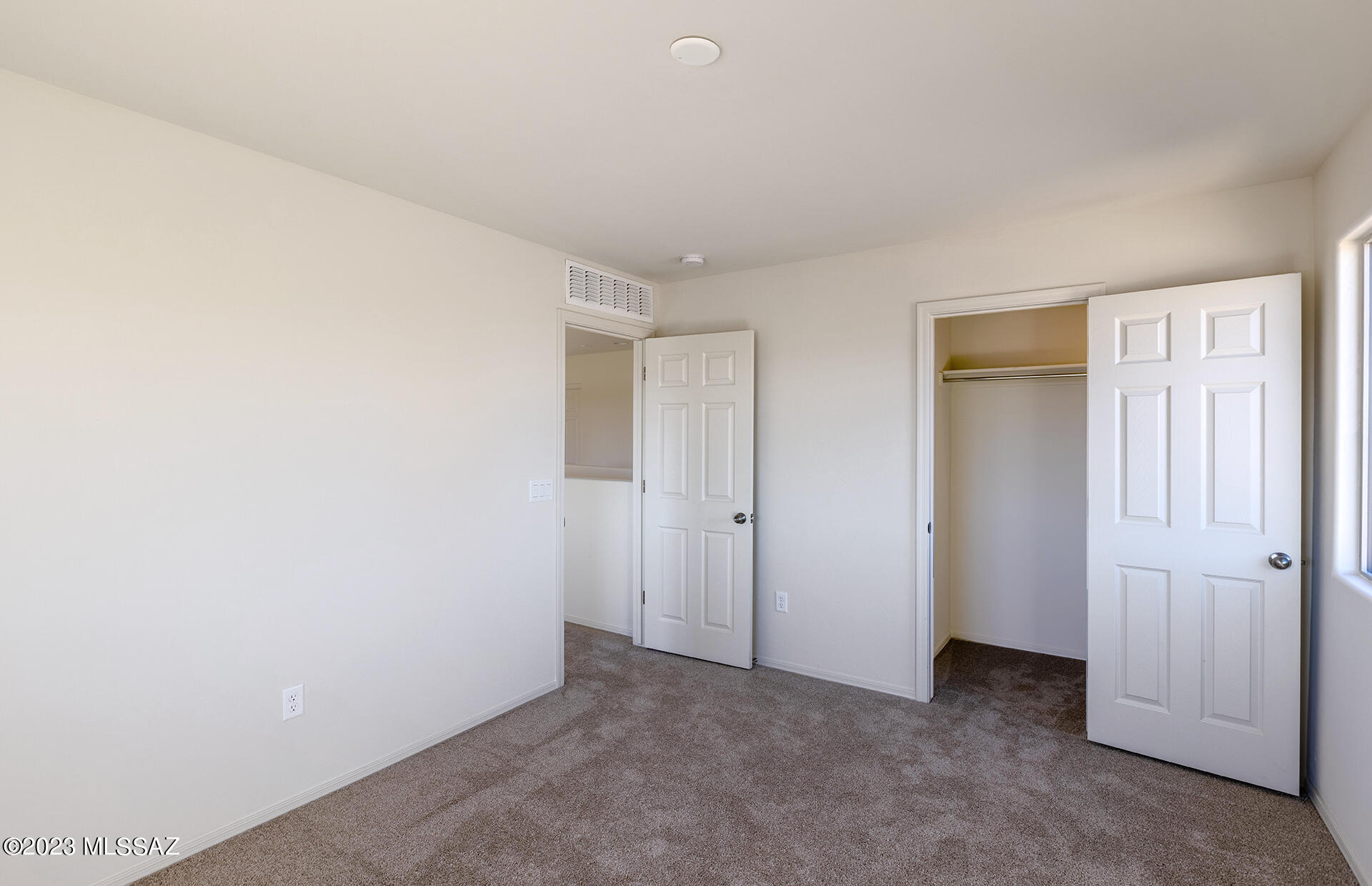 Entrada La Coraza - Residential