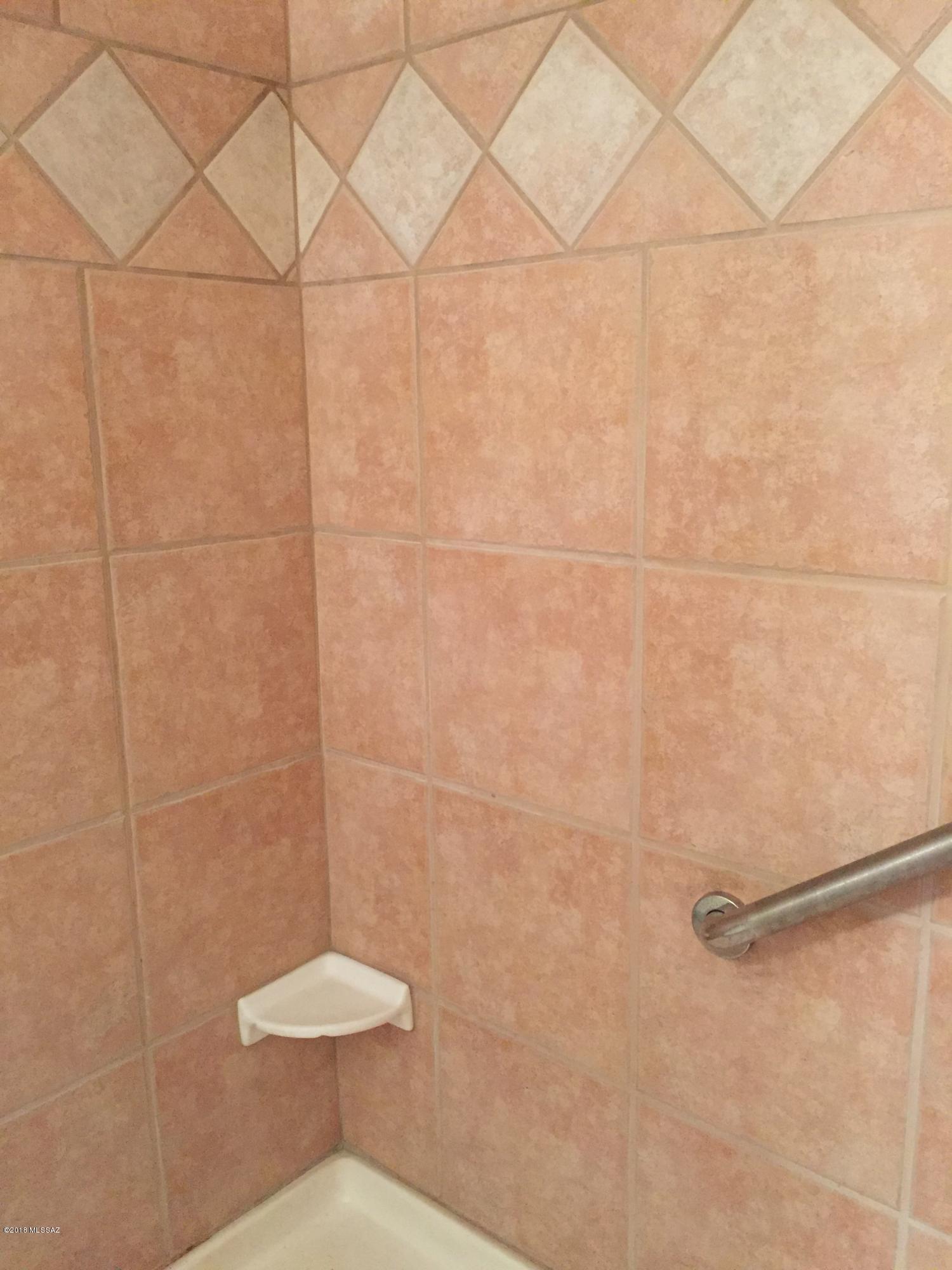La Fontana (1-22) - Residential