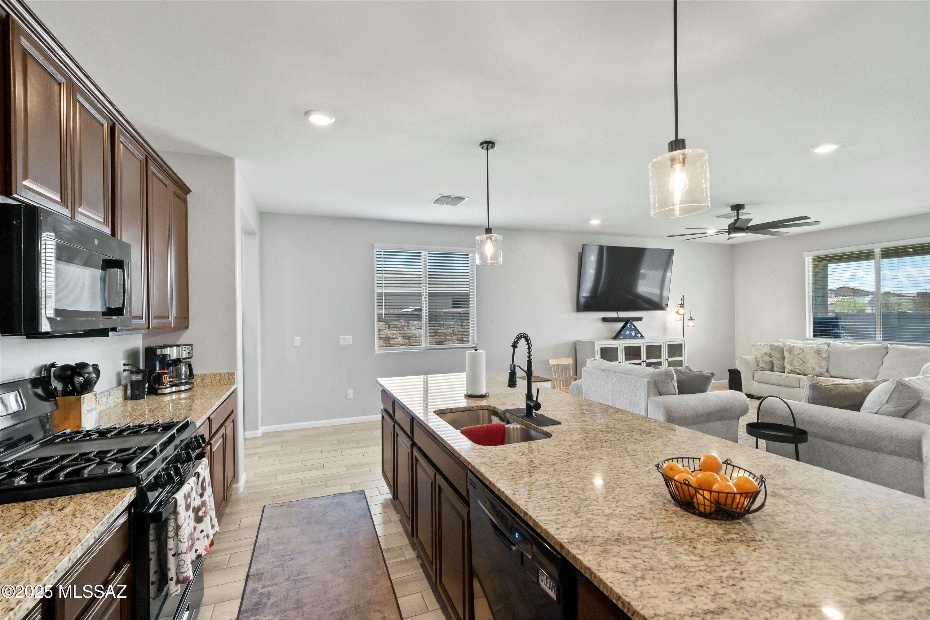 La Estancia De Tucson (1-330) - Residential