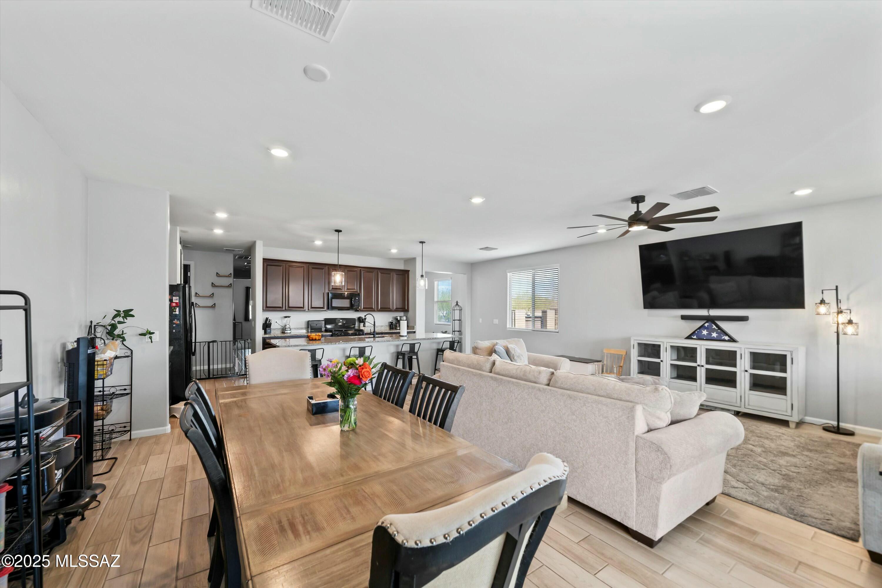 La Estancia De Tucson (1-330) - Residential