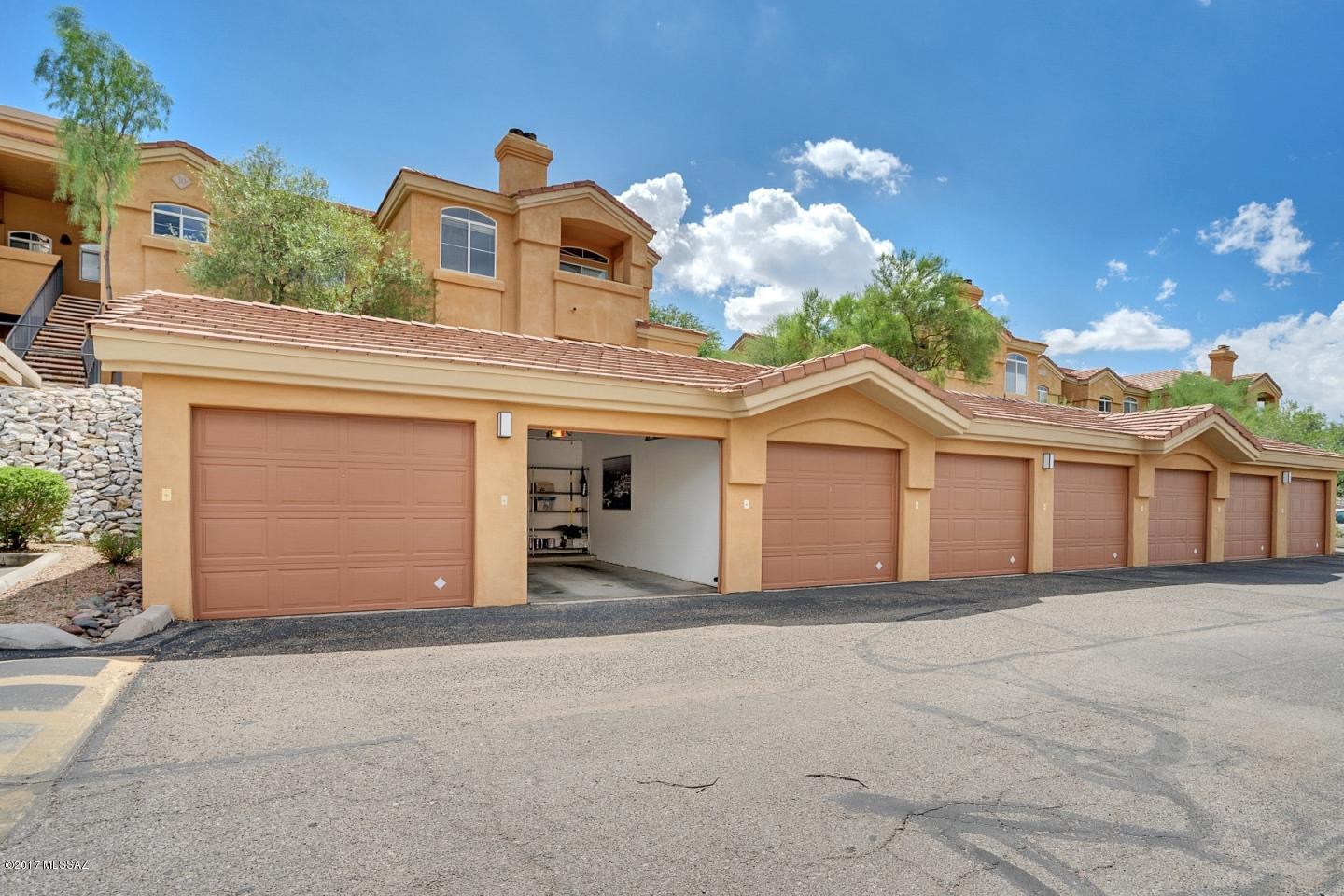 Pinnacle Canyon Condominium - Residential