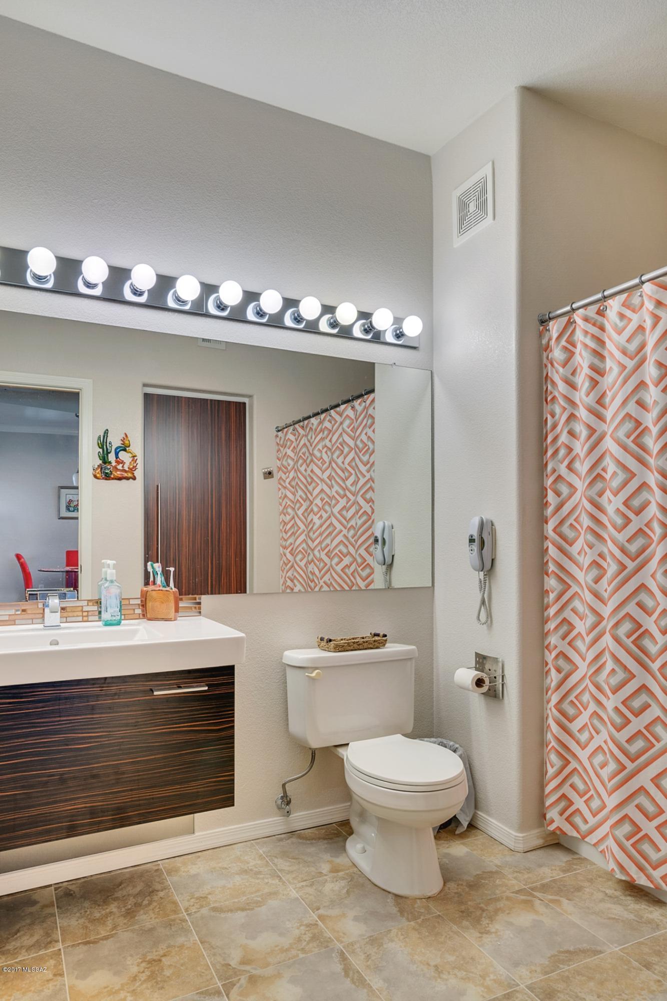 Pinnacle Canyon Condominium - Residential