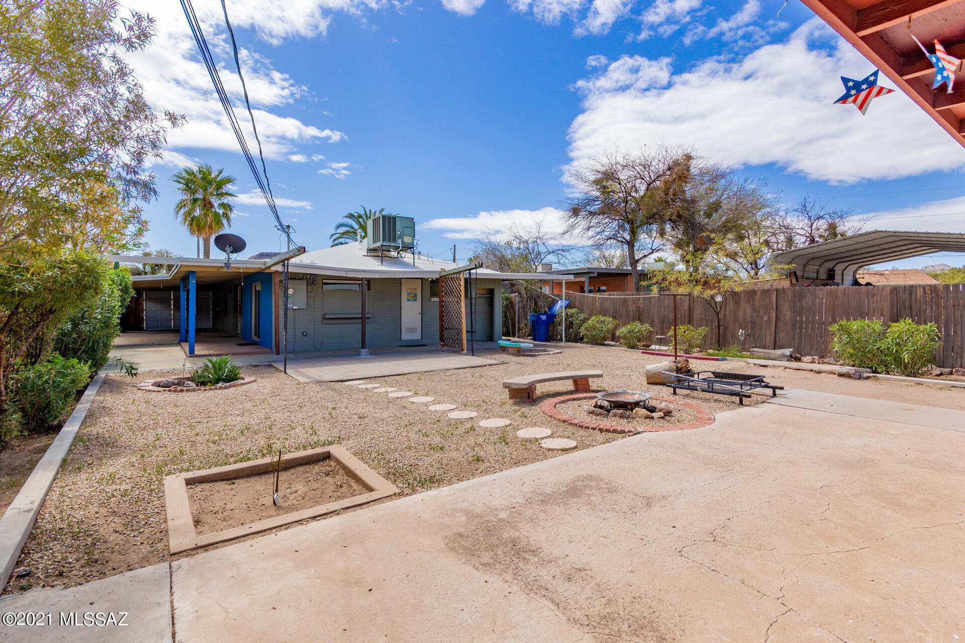 El Rio Park - Residential