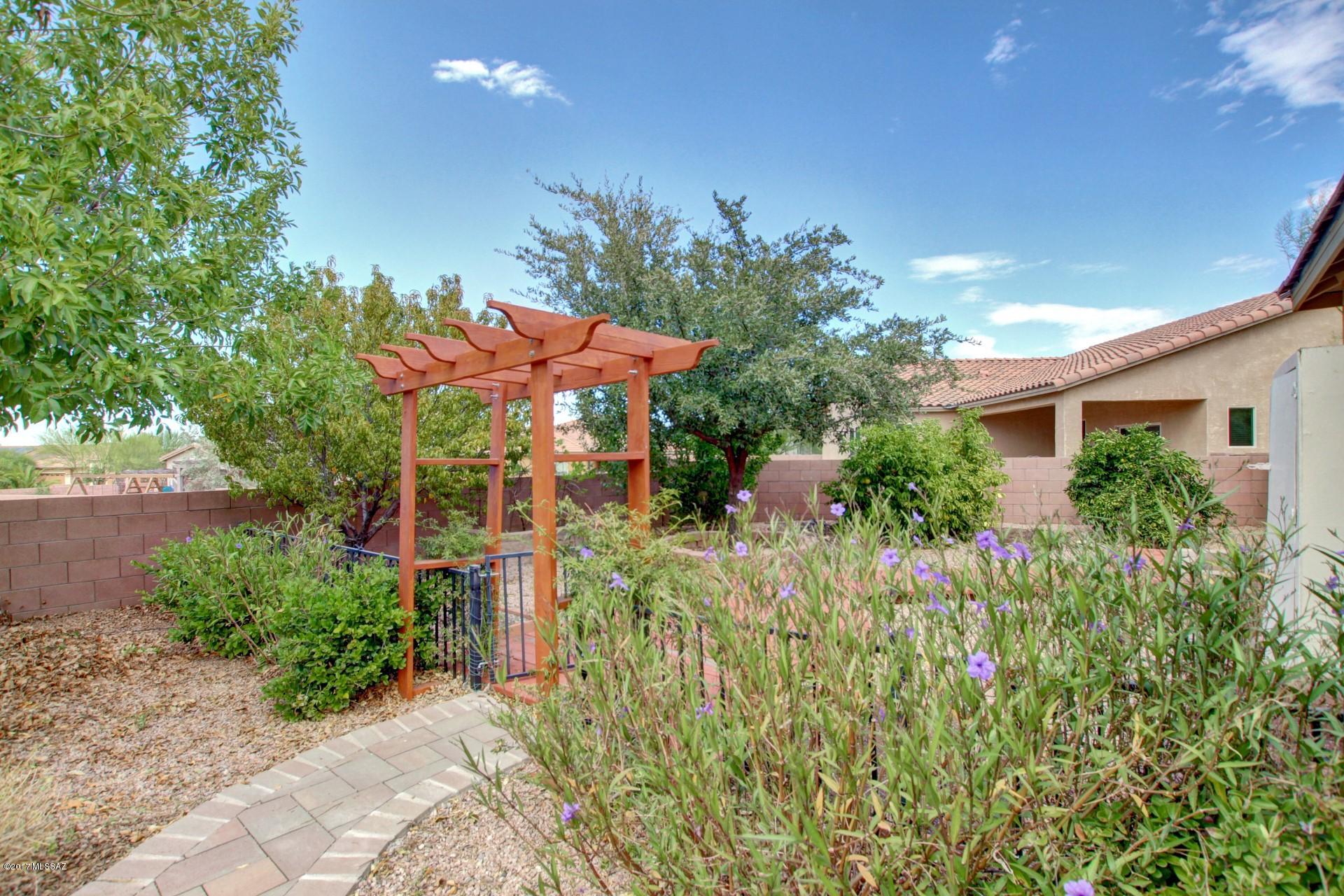 Madera Highlands Villages 1-10 & 15 - Residential