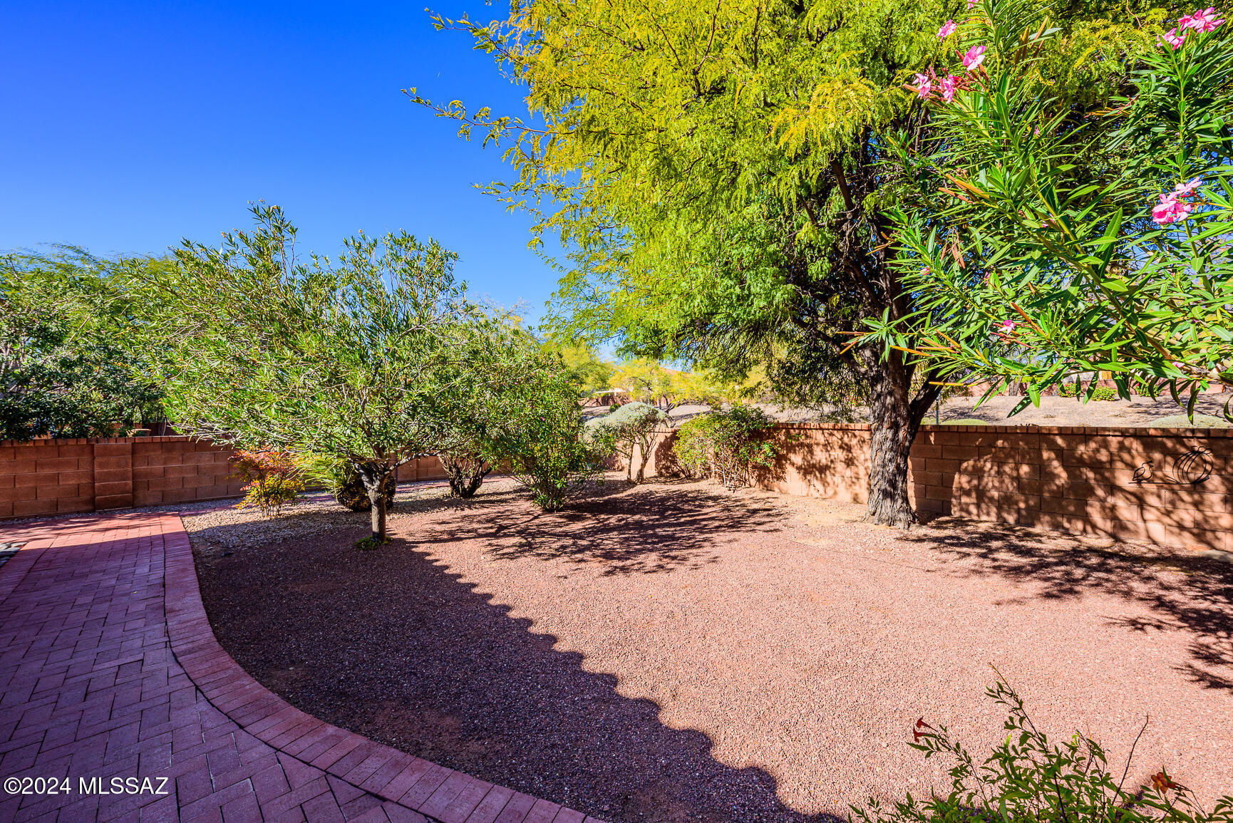 Villages Of La Canada (The) - Residential