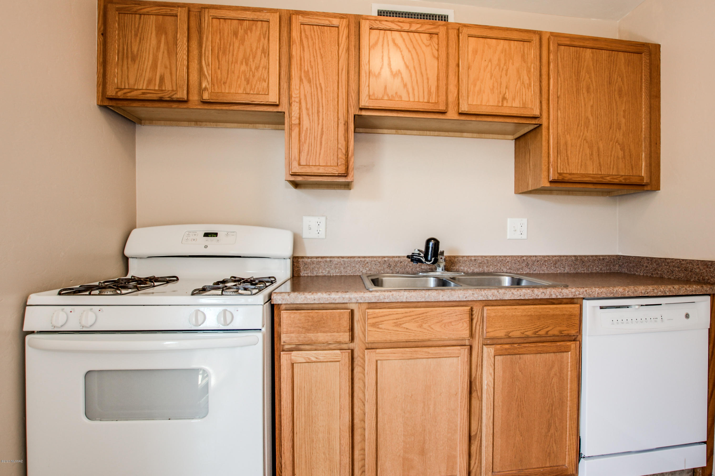 Sunset Foothills Condos (1-201) - Residential
