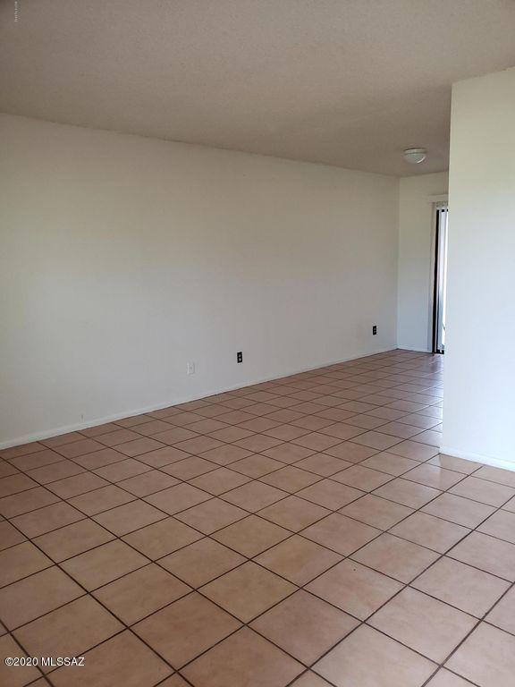 Rolling Hills - Residential Lease