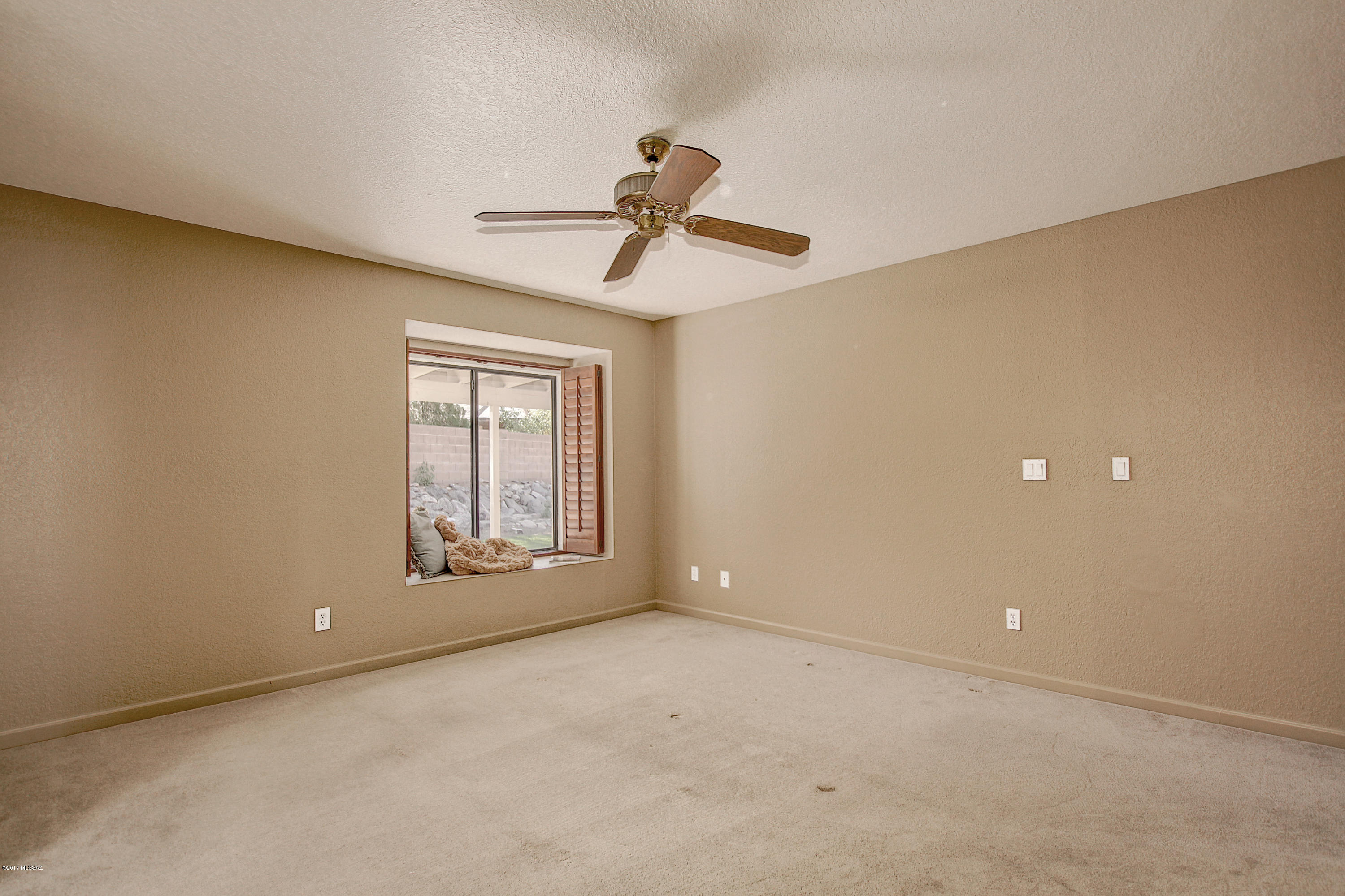 Desert Cove (1-65) - Residential
