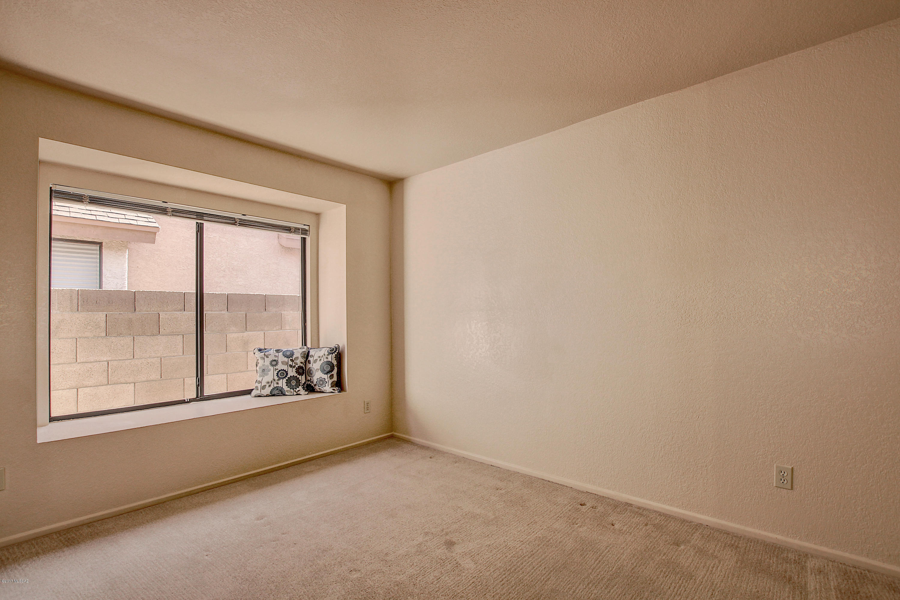 Desert Cove (1-65) - Residential