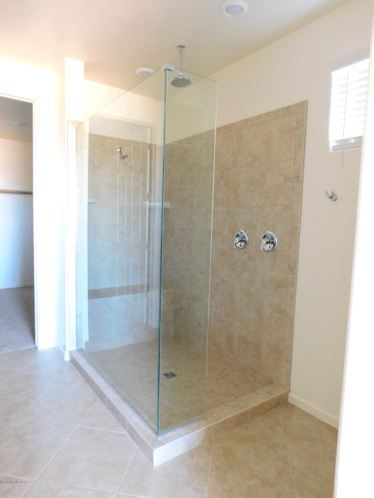 The Vistas At Rincon Knolls SQ20152600506 - Residential