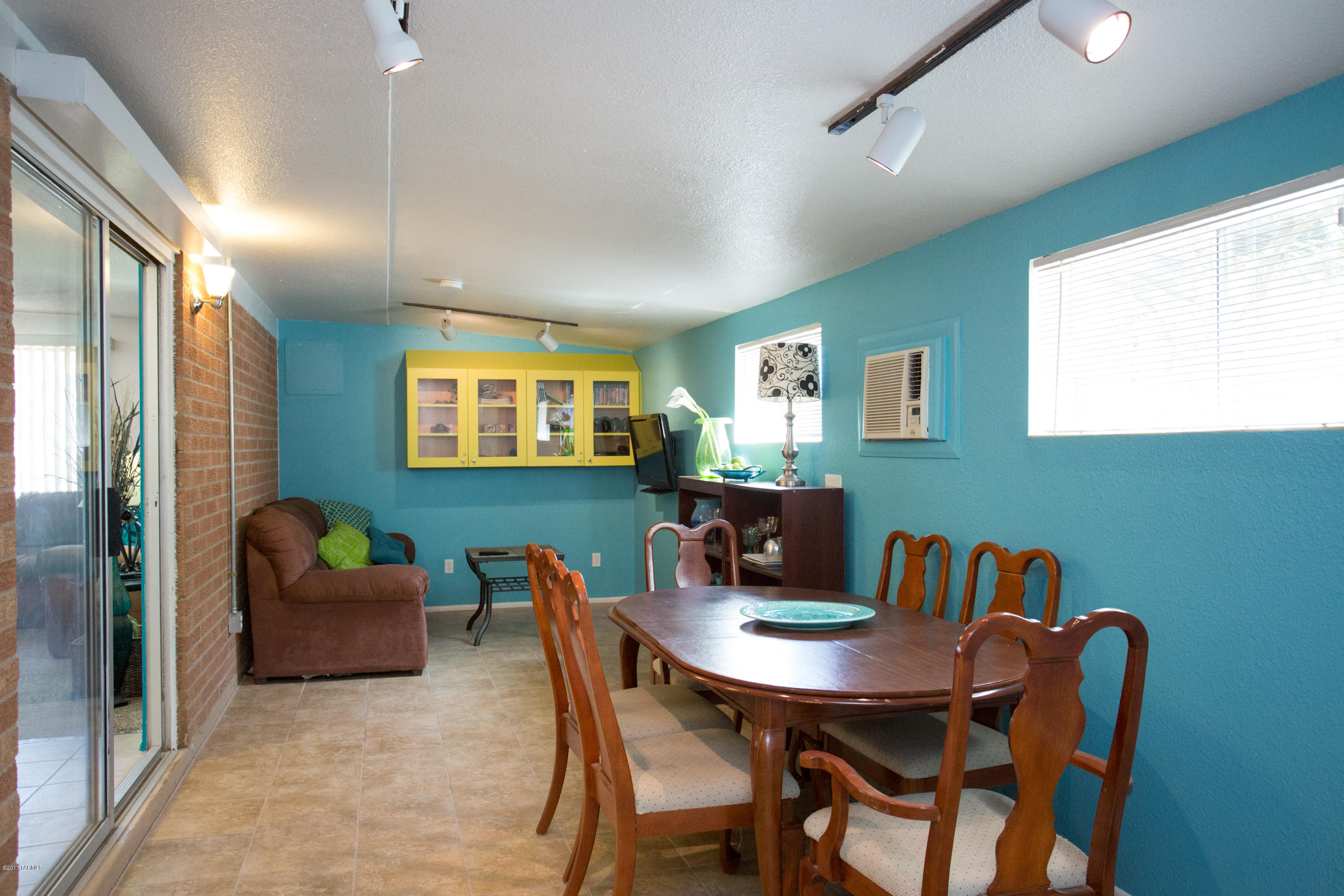 Vista Del Prado (1-274) - Residential