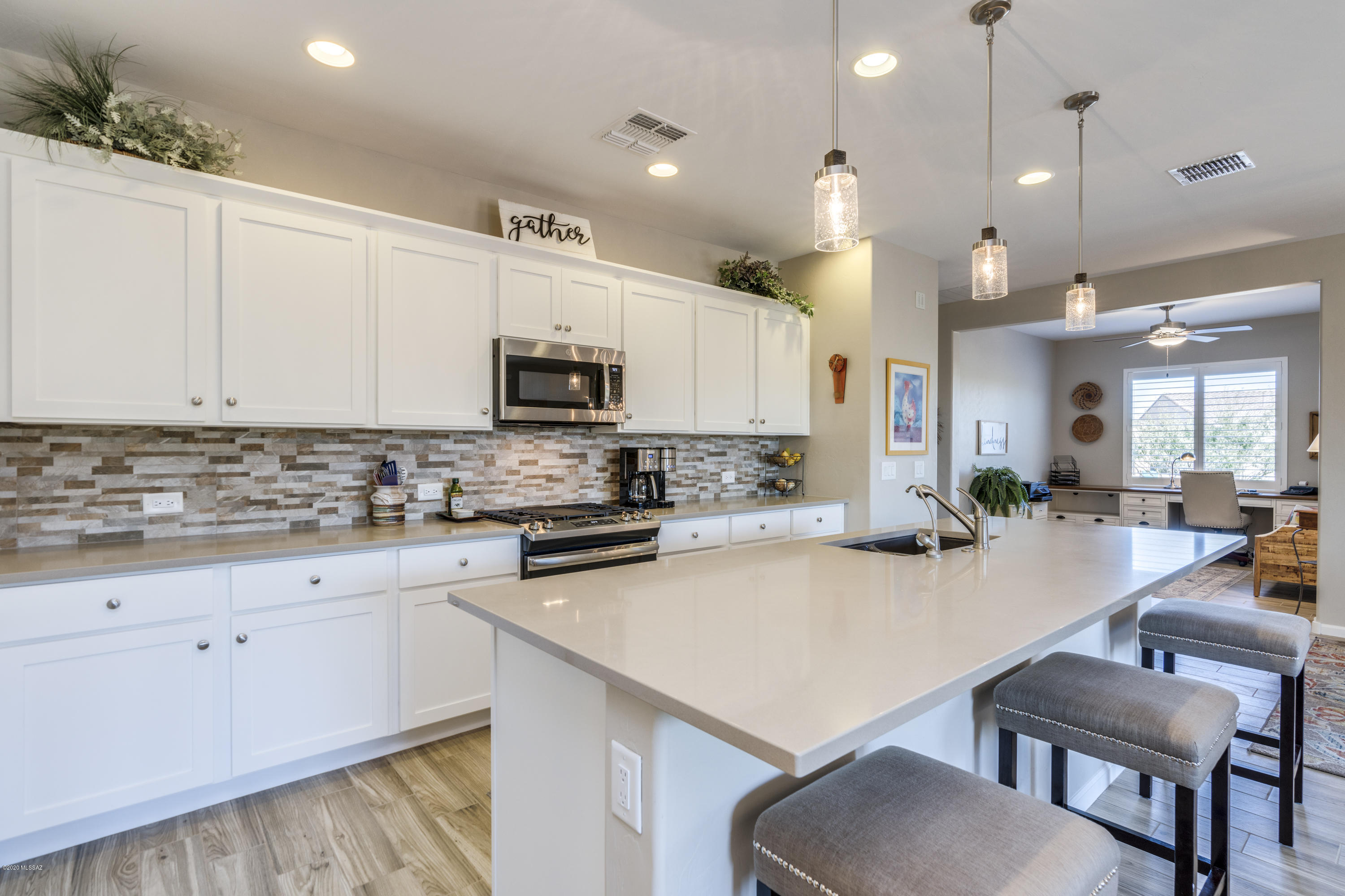 Quail Creek II Unit 33B SQ20161810746 - Residential