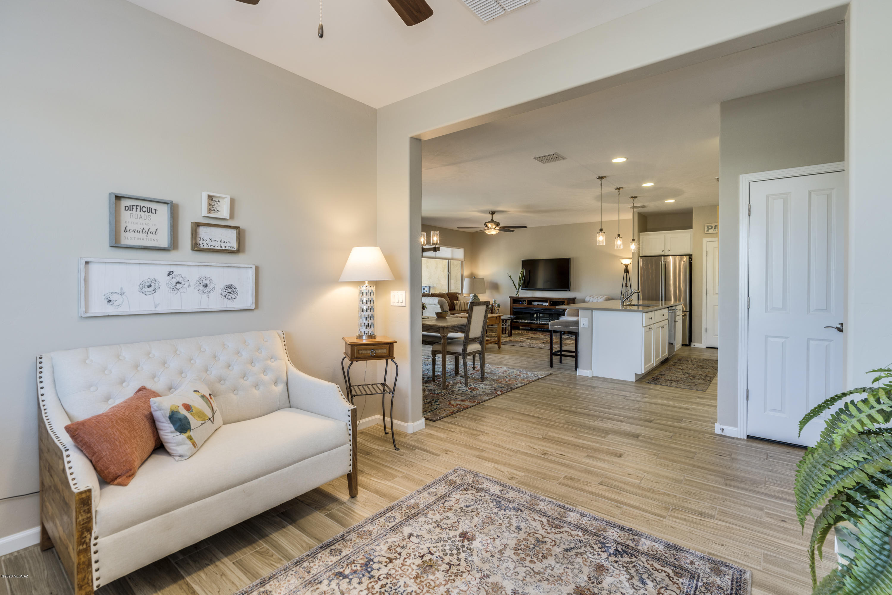 Quail Creek II Unit 33B SQ20161810746 - Residential