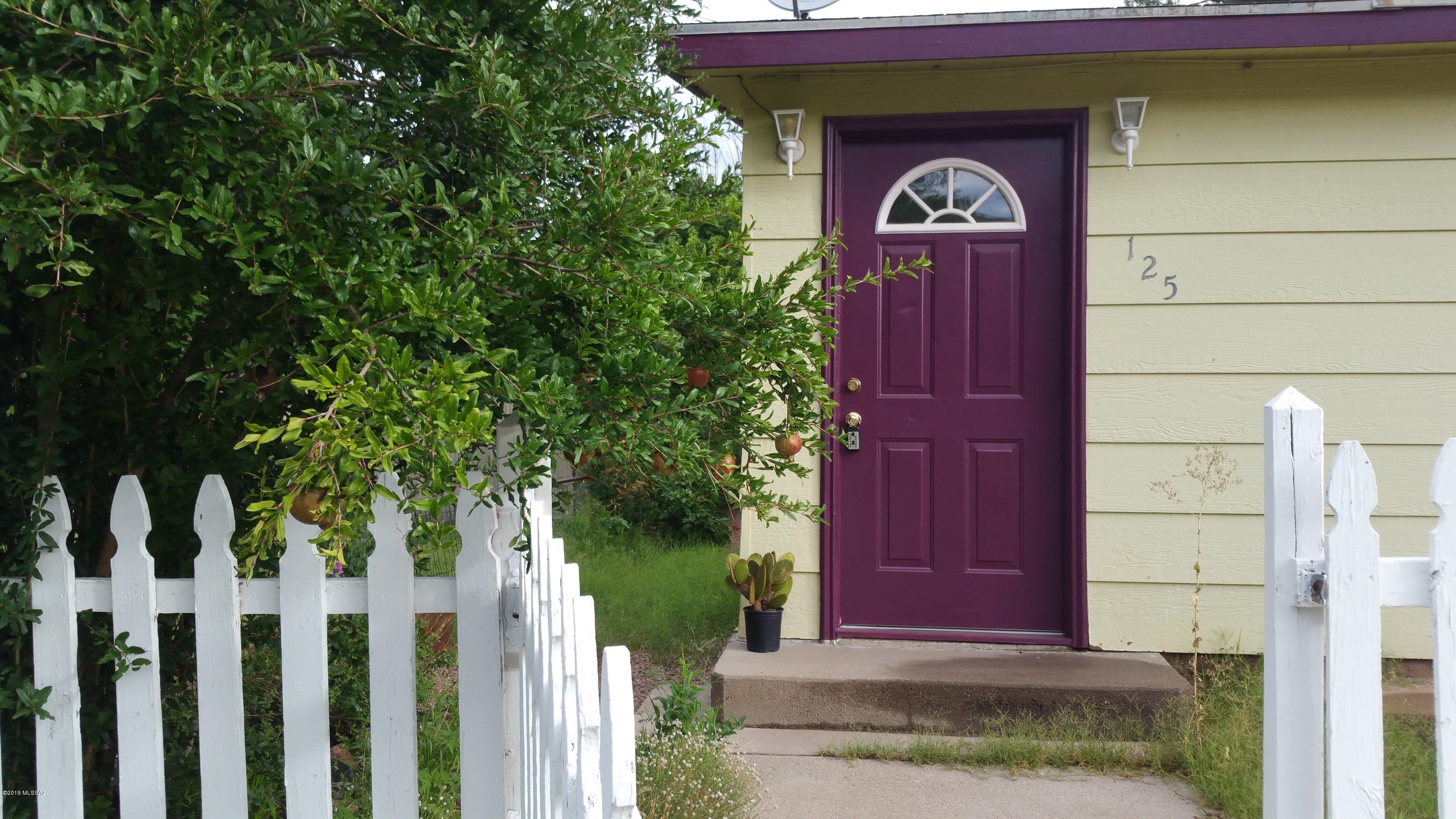 Look for this White Picket Fence at this spacious 3 Br, 1 Bath home near the Warren Ballpark and Saturday Farmers Market. Private enclosed Patio and Water Feature.