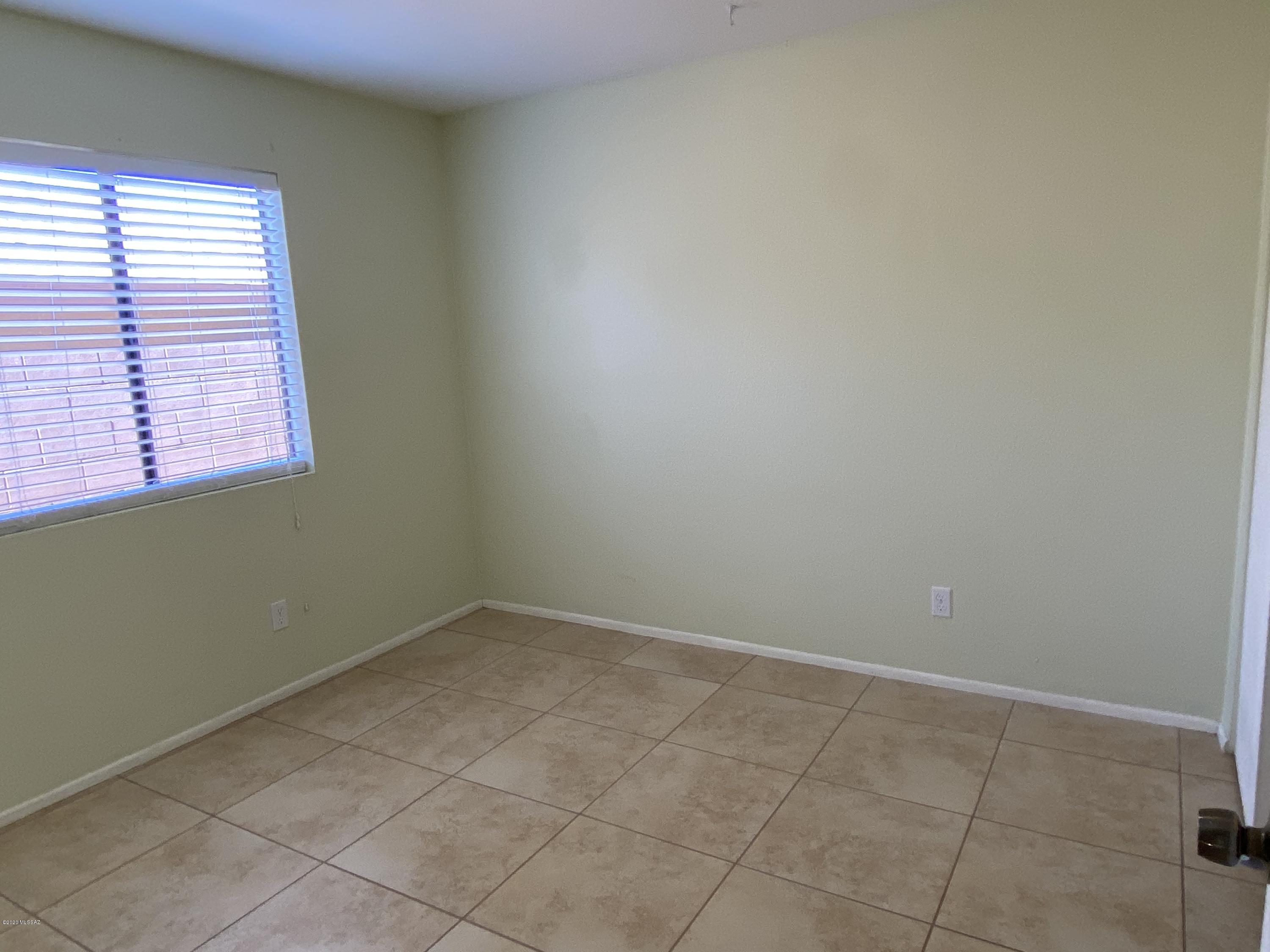 Macalester Park (1-142) - Residential