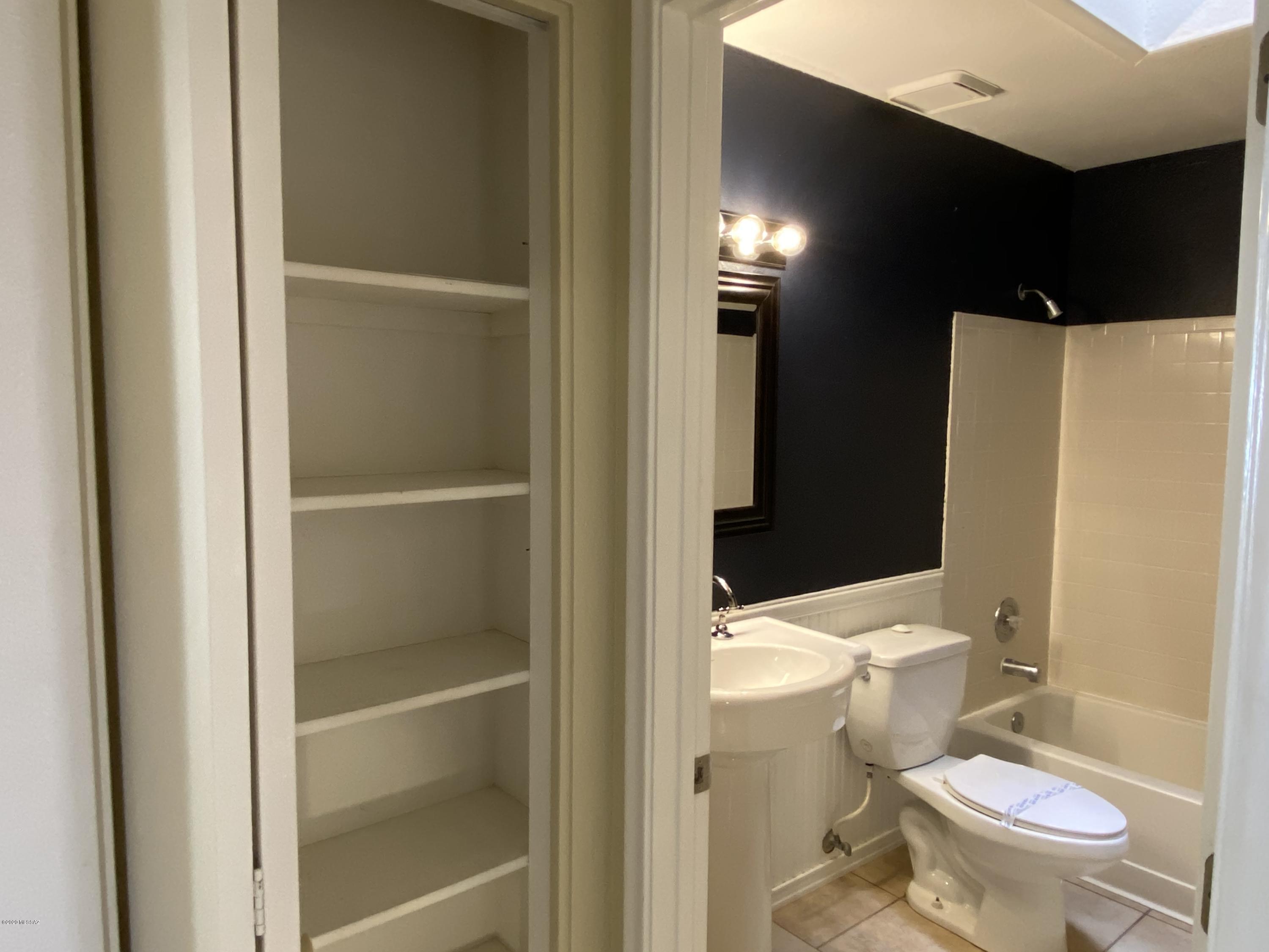 Macalester Park (1-142) - Residential