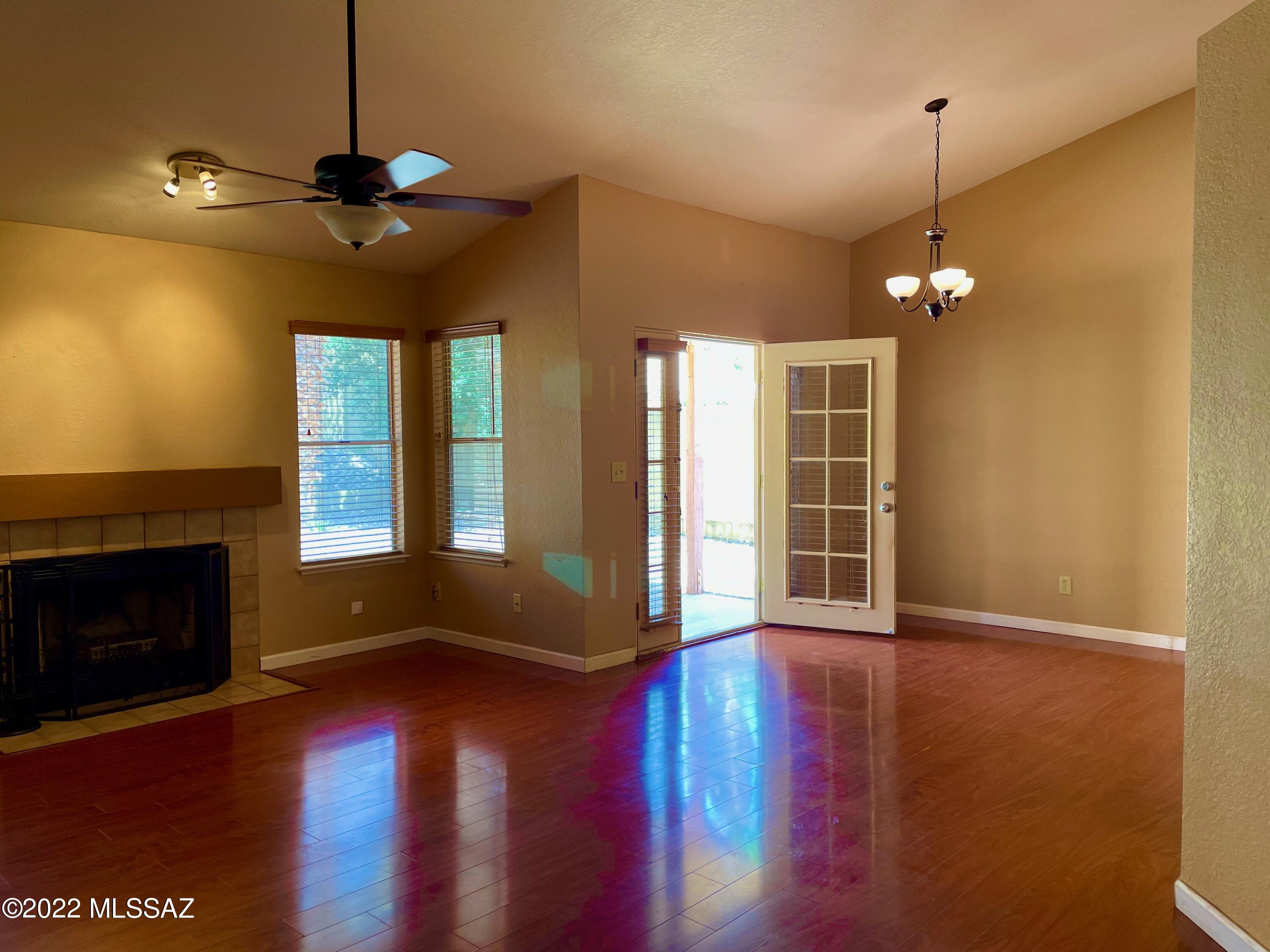 Elliott Homes At Rita Ranch (1-521) - Residential