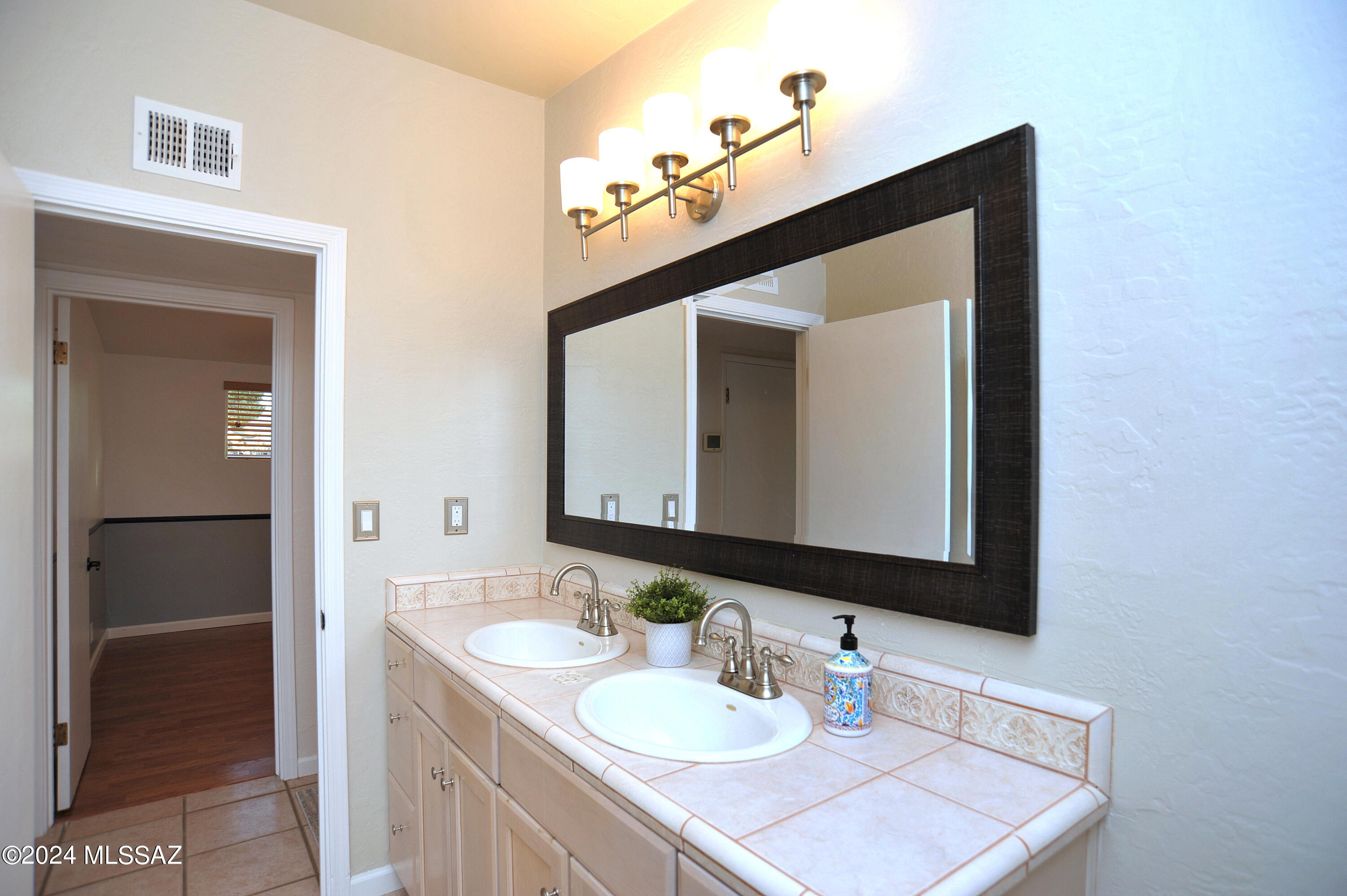 Sunshine Homes Acres - Residential
