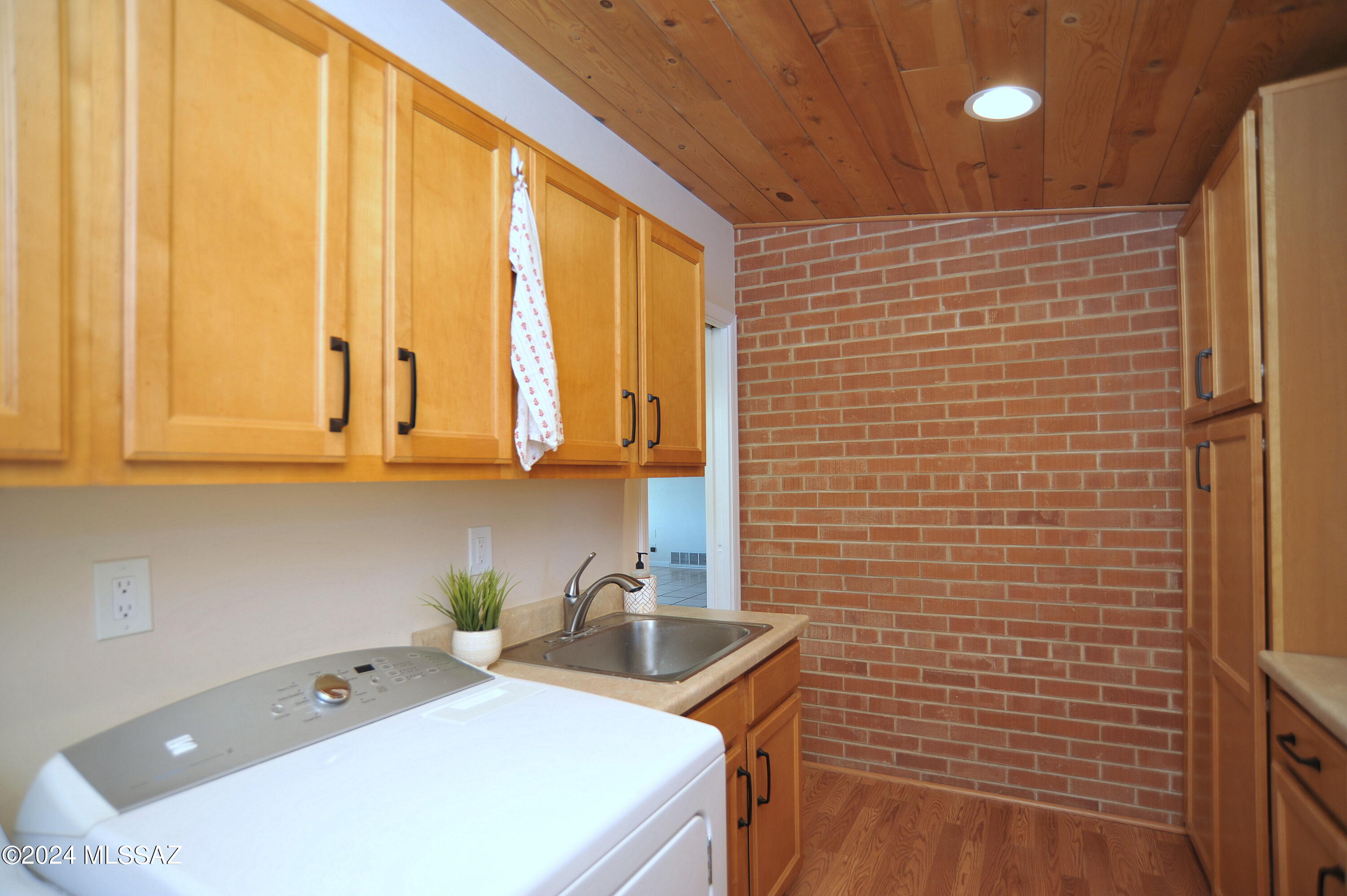 Sunshine Homes Acres - Residential