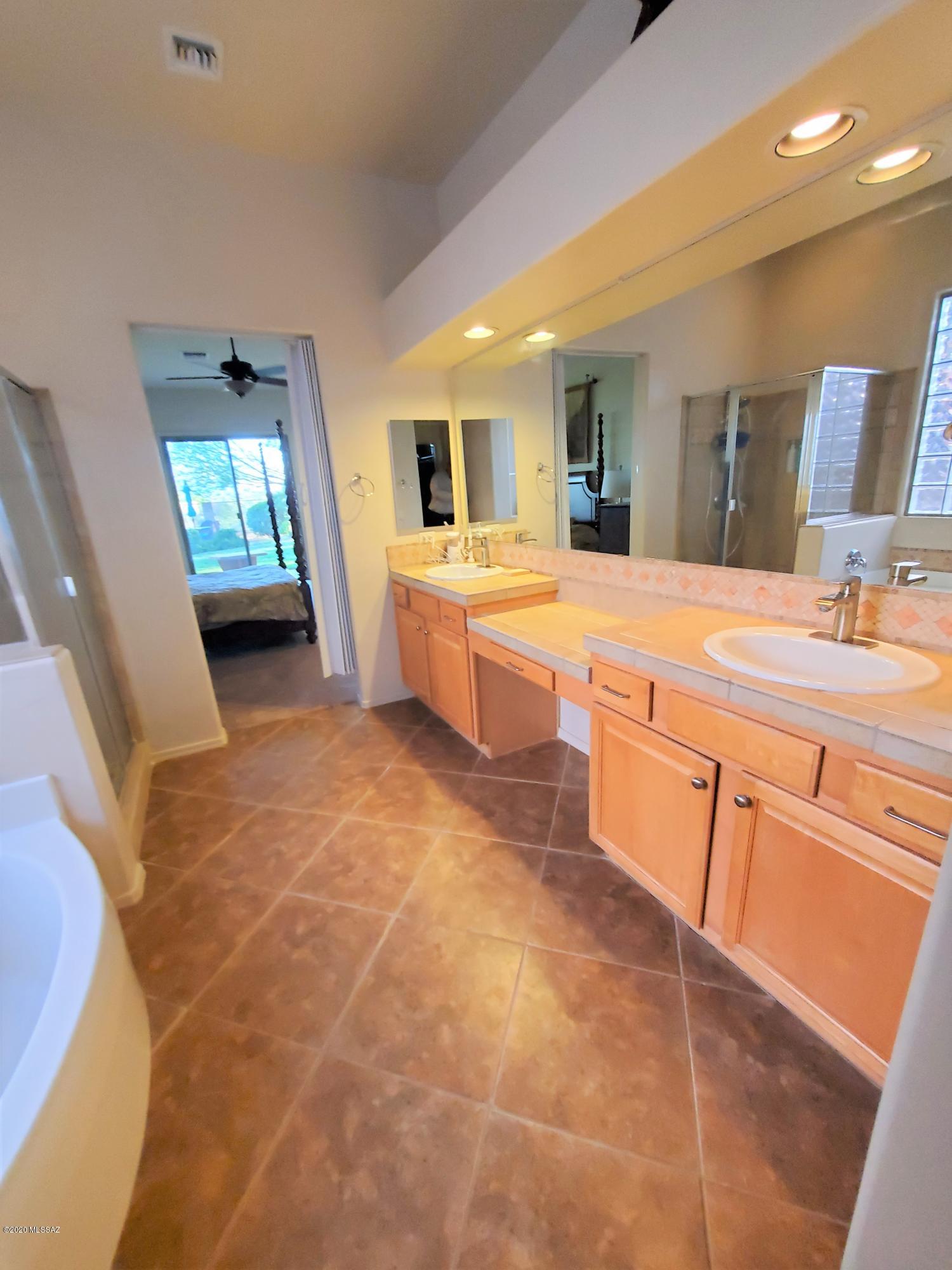 Rancho Del Lago (541-607) - Residential