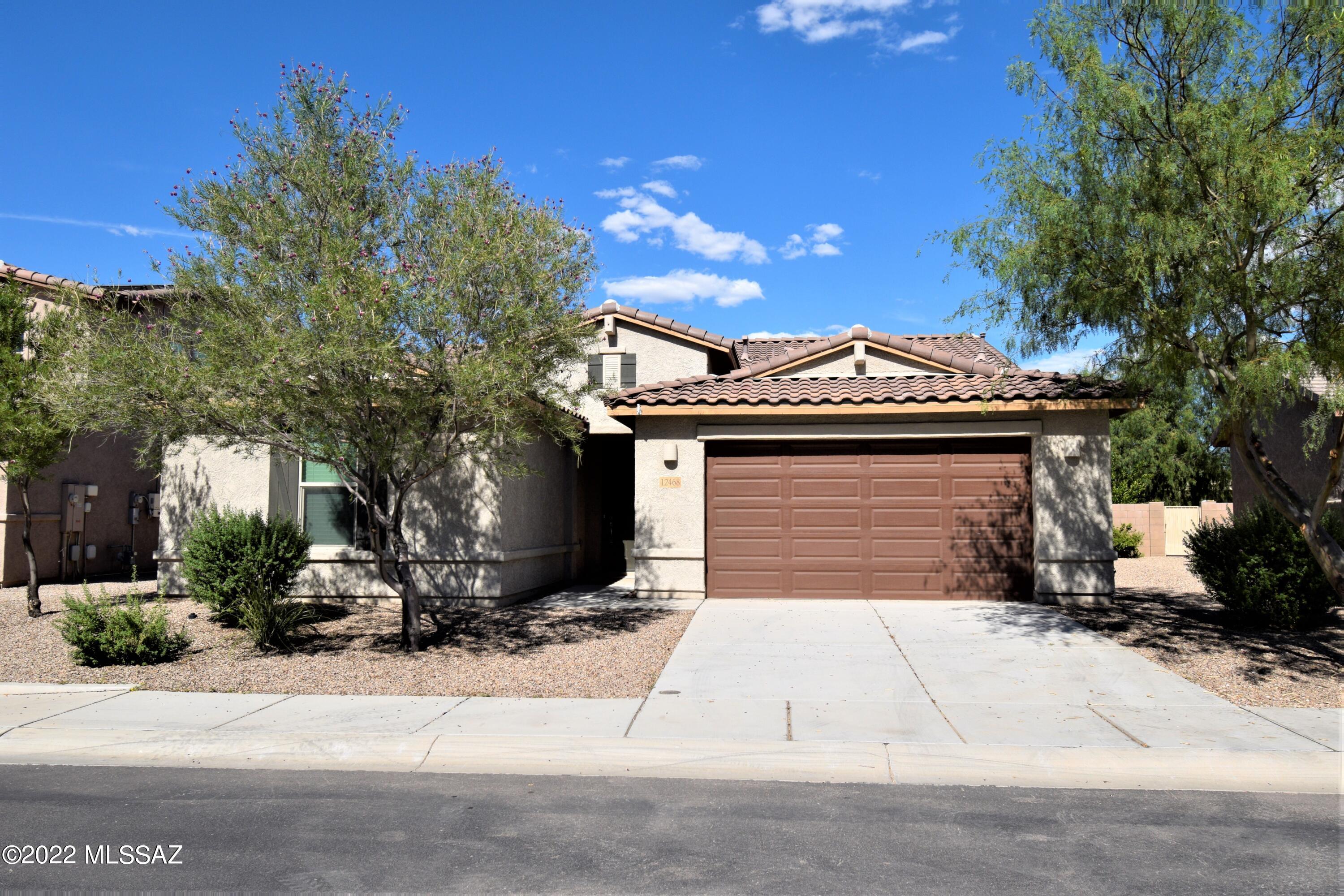 Gladden Farms Block 16 (1-89) - Residential Lease