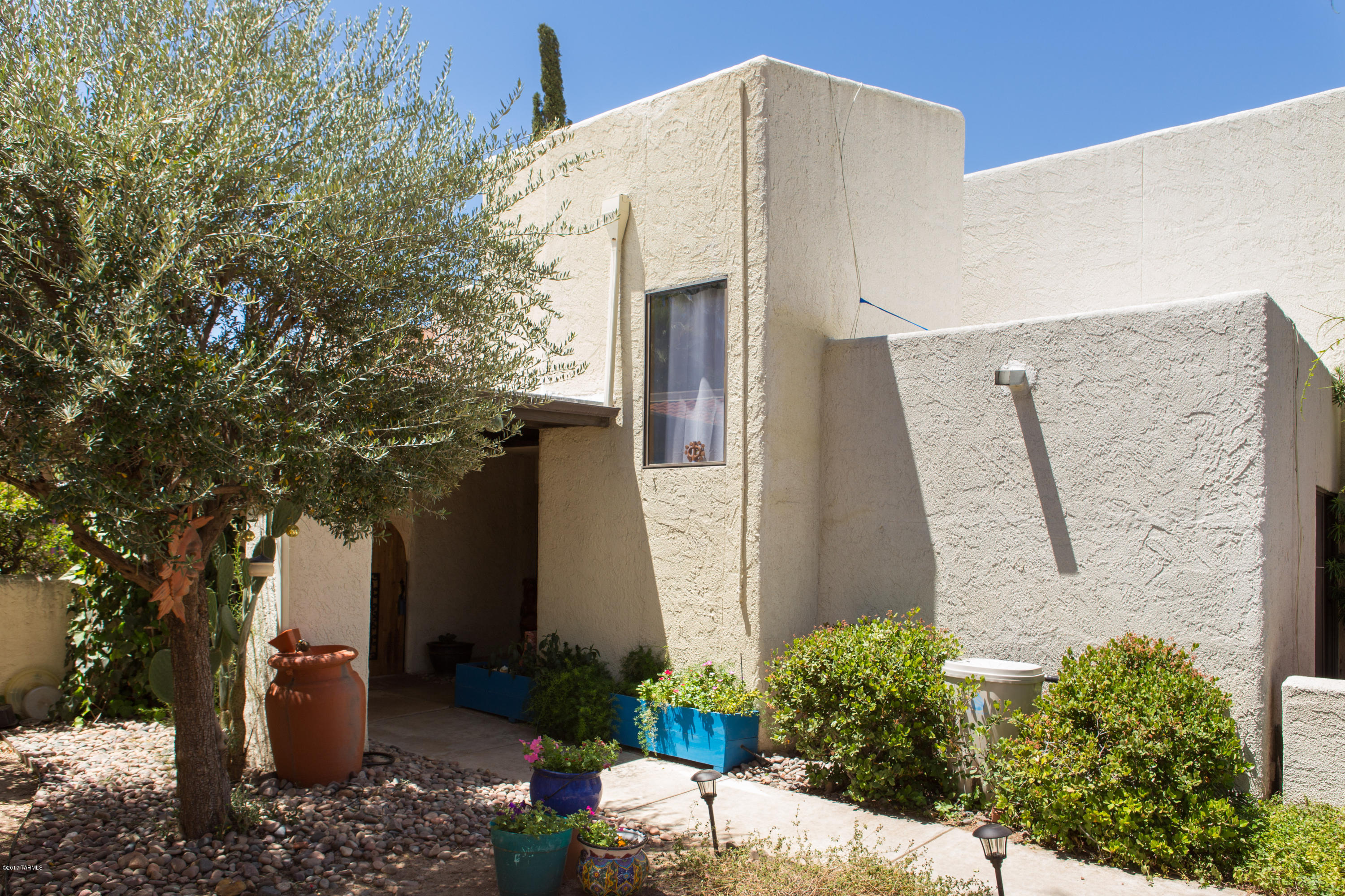 Villa Del Rio (1-148) - Residential