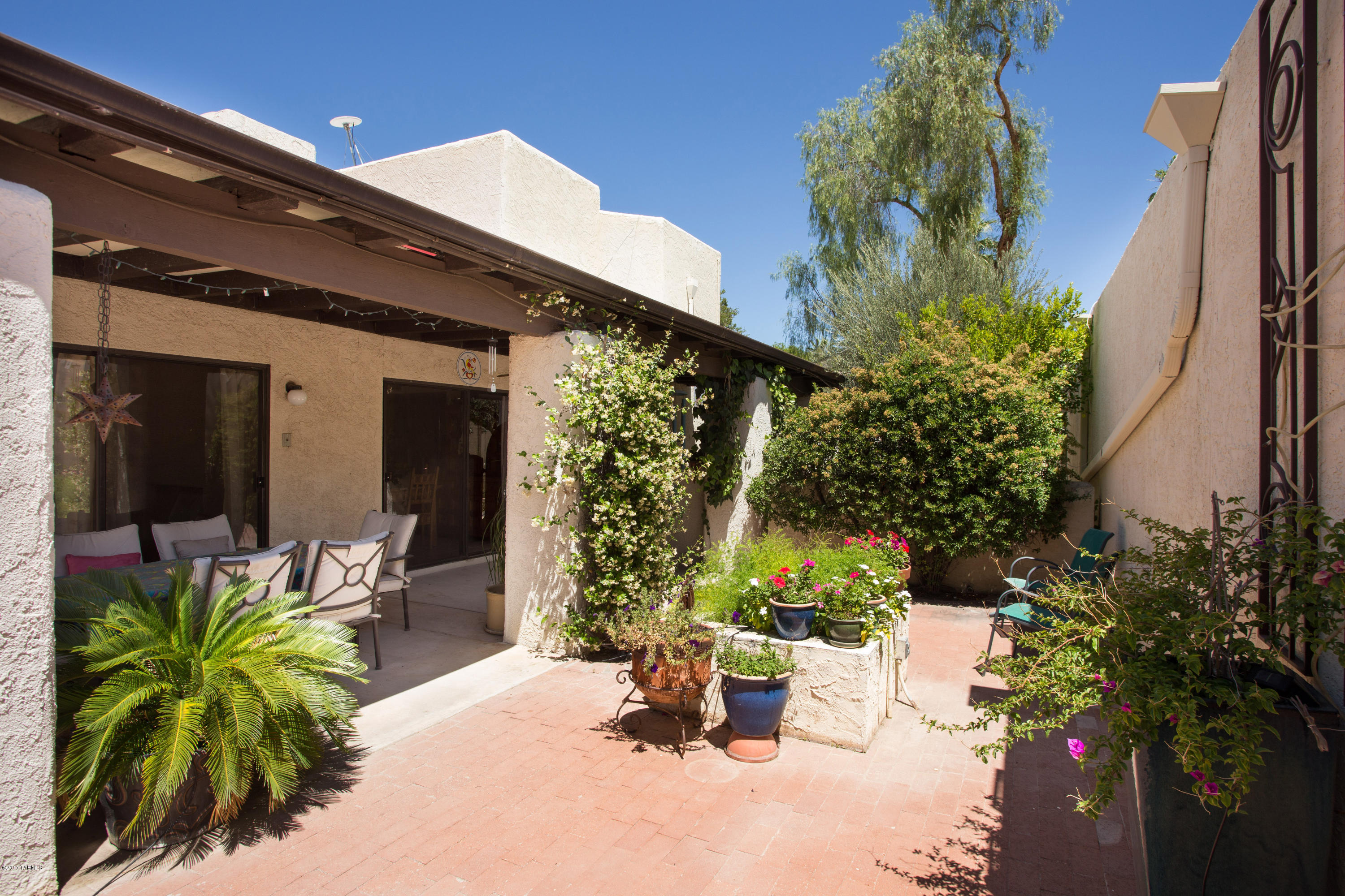 Villa Del Rio (1-148) - Residential