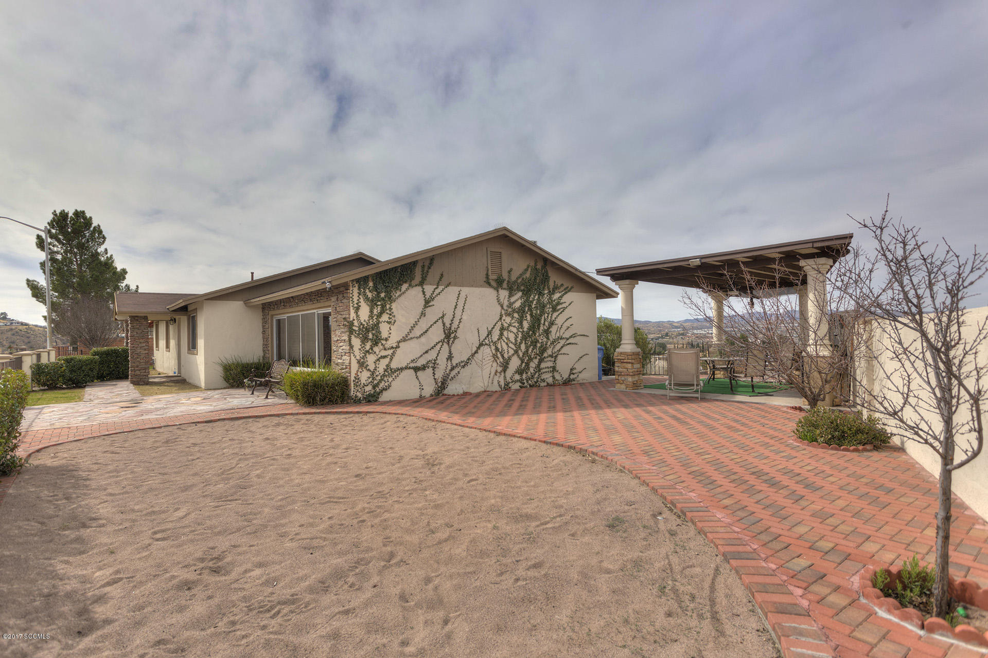 Villa Hermosa - Residential