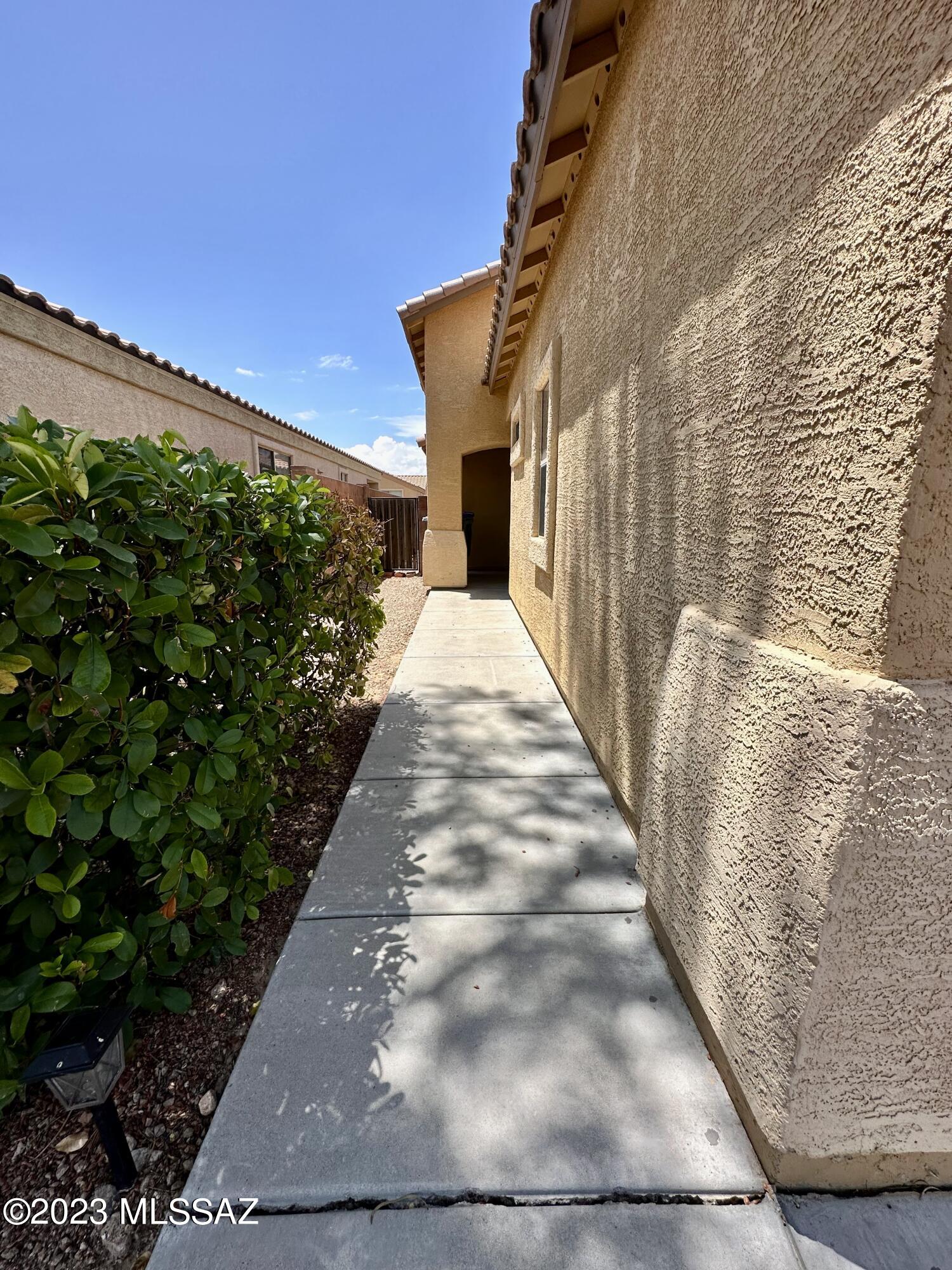 Sycamore Park Village 1 (1-94) - Residential Lease