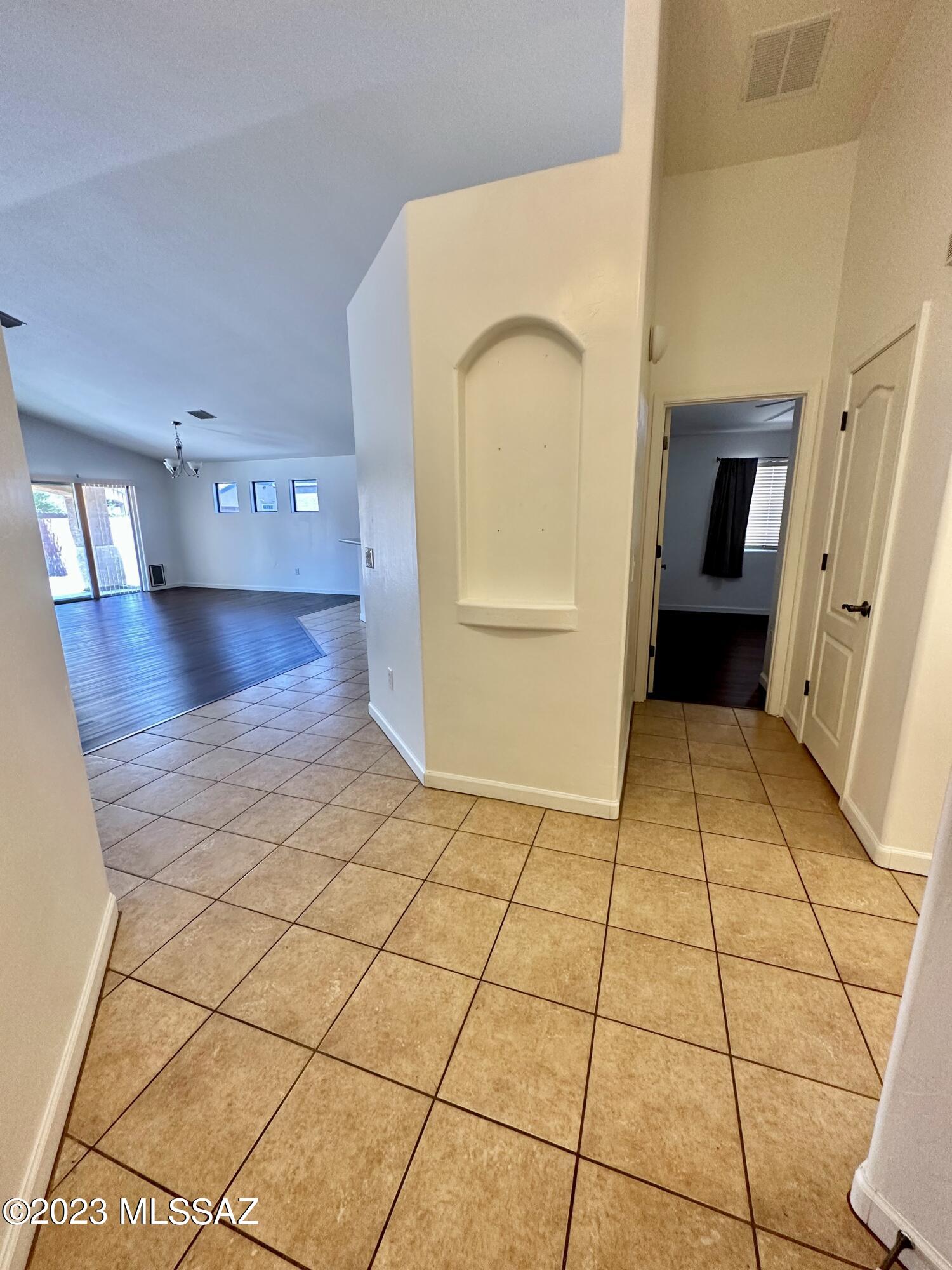 Sycamore Park Village 1 (1-94) - Residential Lease