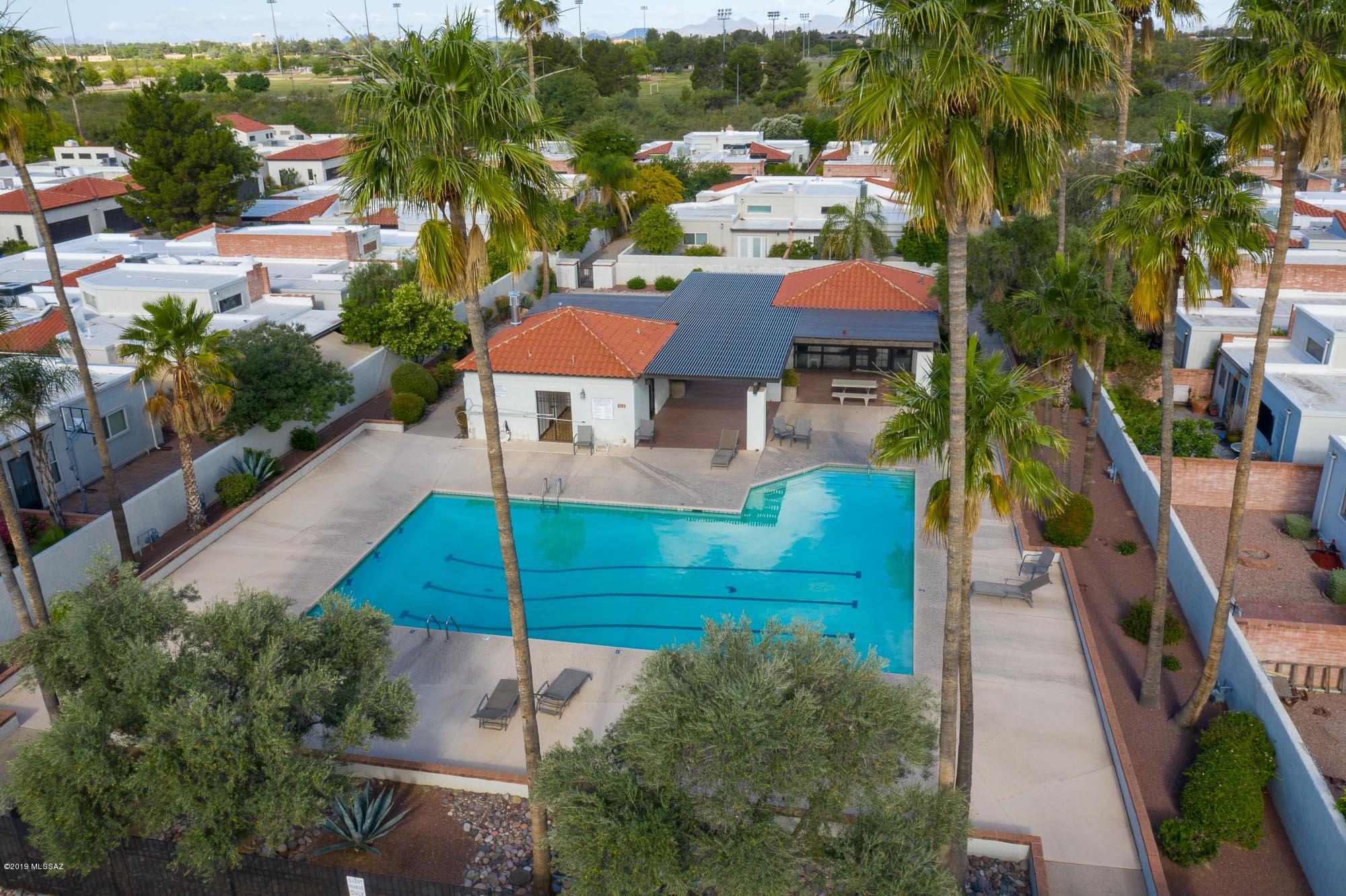 Tanque Verde Estates (1-71) - Residential