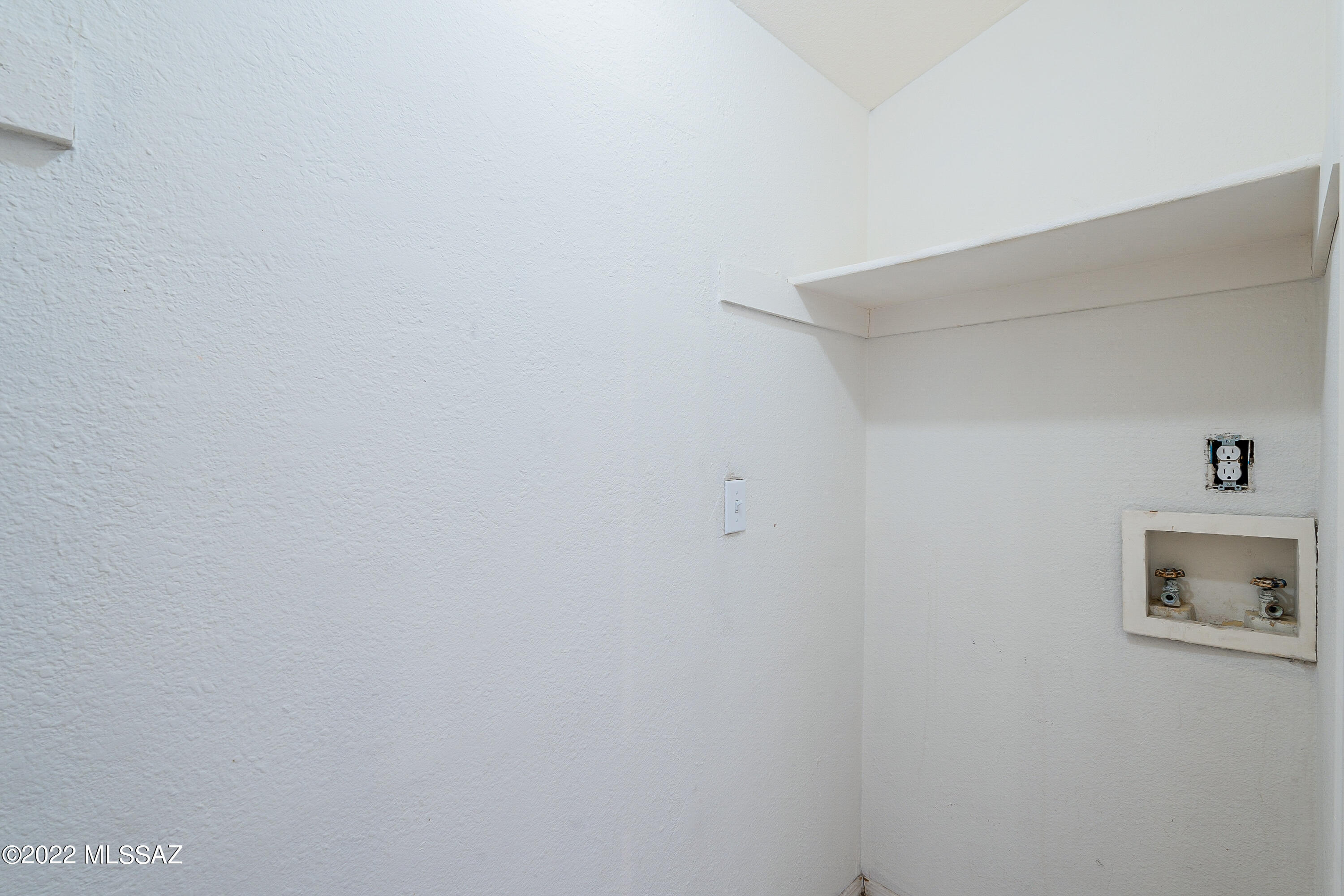 Valencia - Residential Income