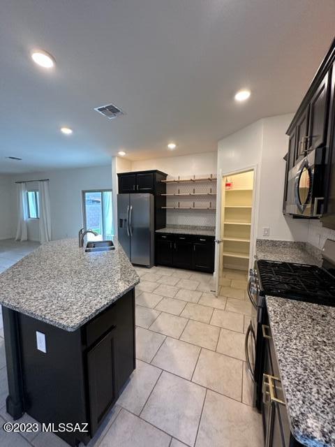 Vista Del Lago Norte SQ20140780198 - Residential Lease