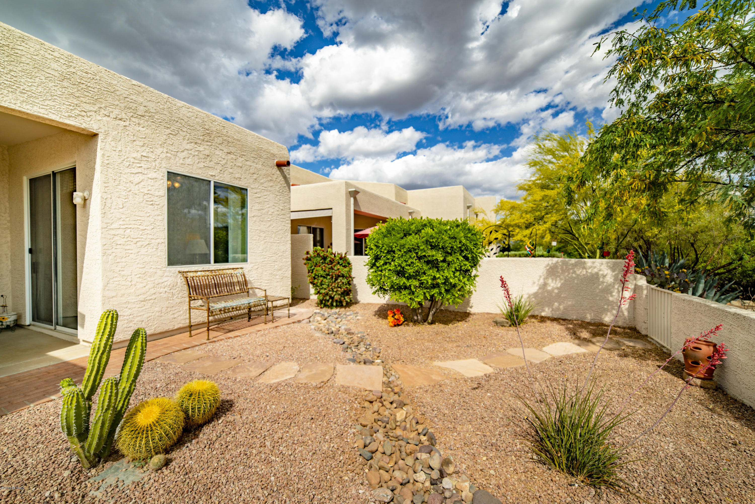 Green Valley Townhouses 4 - Residential