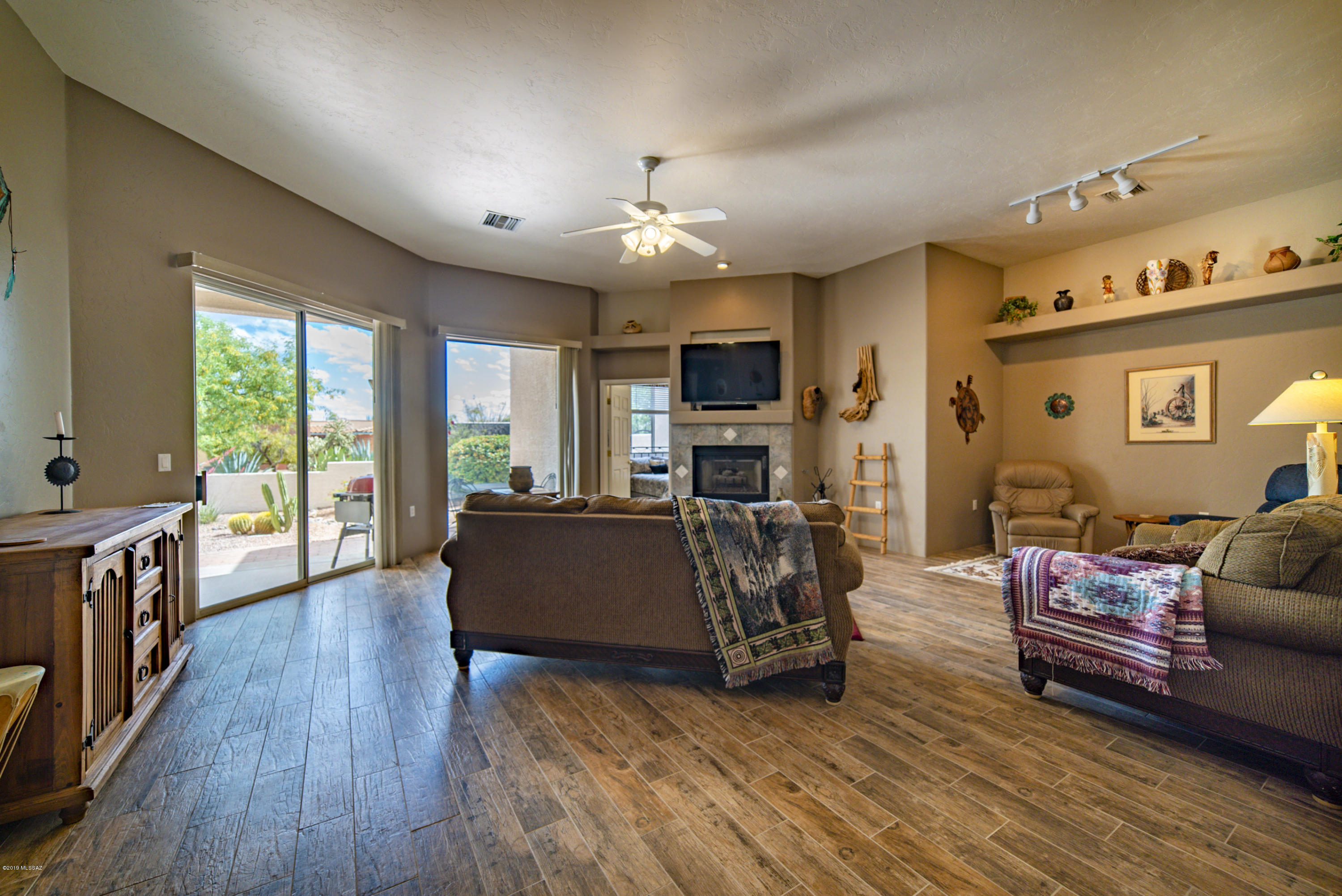 Green Valley Townhouses 4 - Residential