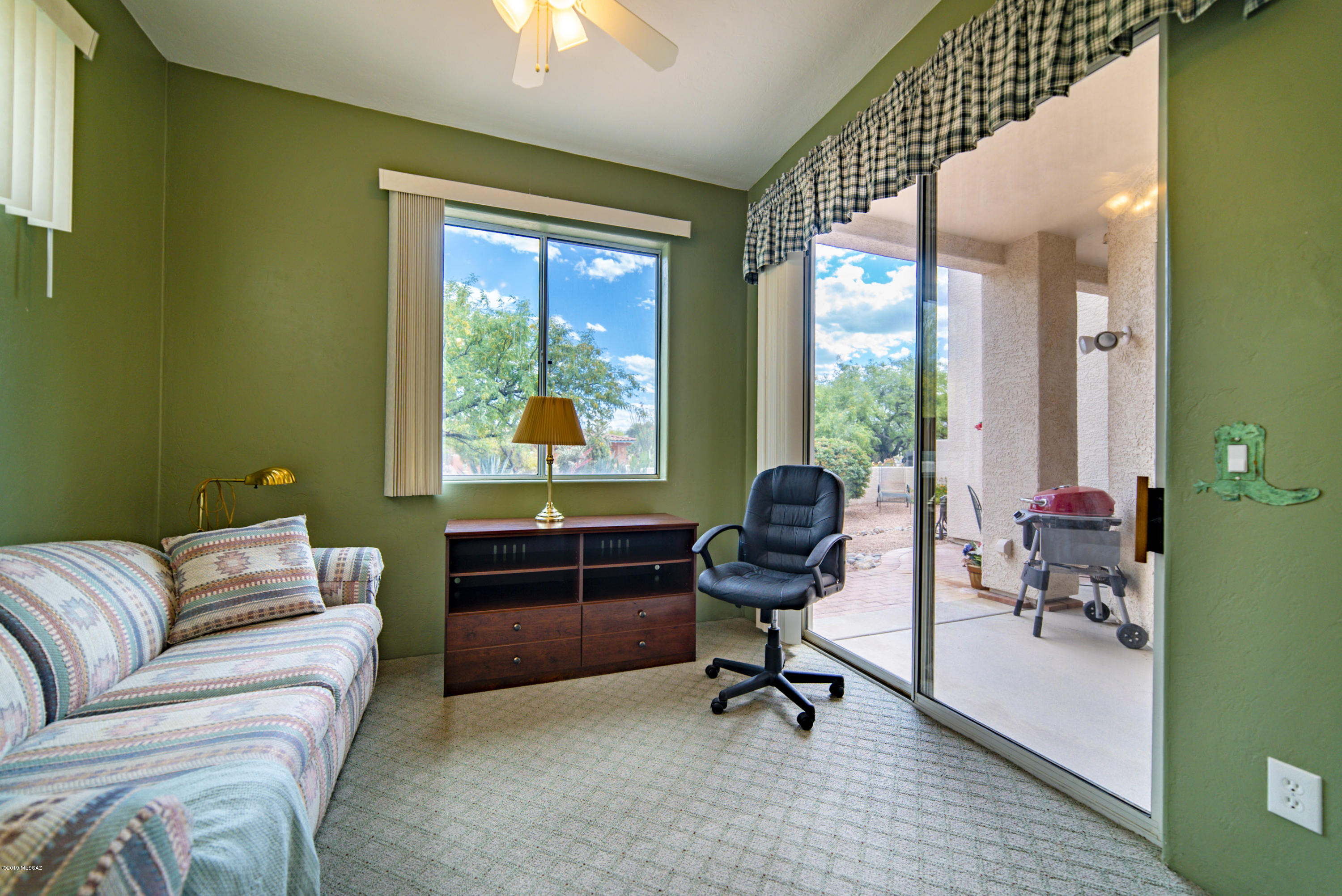 Green Valley Townhouses 4 - Residential