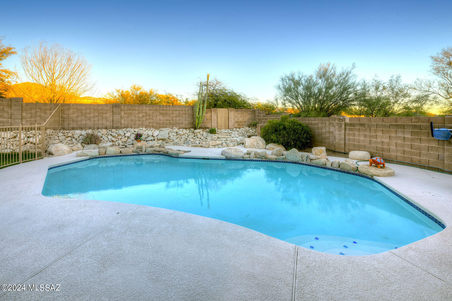 Ventana Shadows (1-80) - Residential