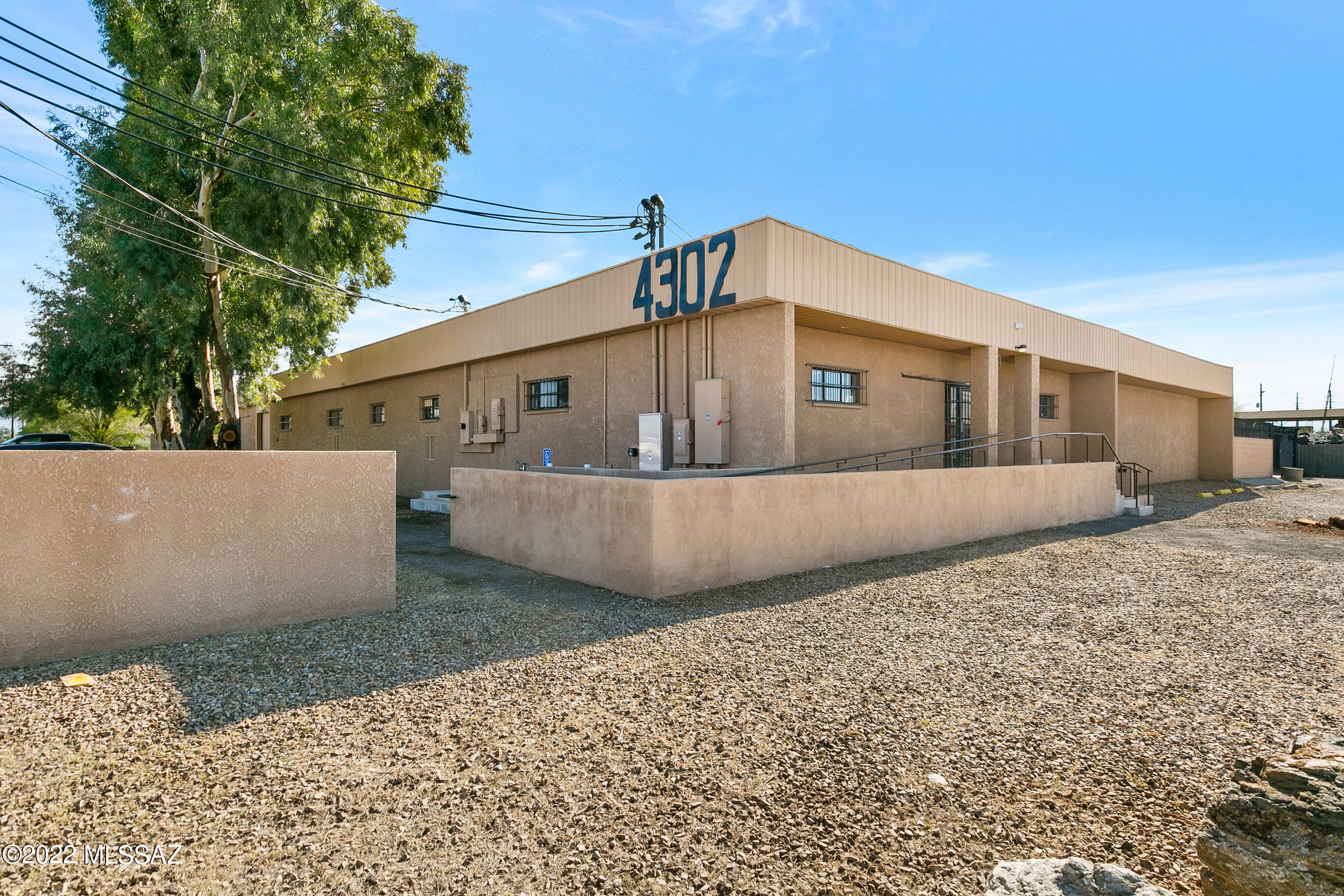 Great opportunity to own this 14,900 SF Industrial Retail/Warehouse building in the heart of Tucson's Industrial District.  Sited on a 39,000 SF lot, the building has both retail entrance as well as a generous loading well in the back that is suitable for multiple trucks.  There is an additional loading dock at the NE side of the building. 11' w x 8' h  Roll up door in the rear provides access to forklifts. Power service is 400 AMPs , 3 phase. Easy access to I-10.  Clear height in warehouse portion ranges from 9'.5'' to 11'.5''. in the front (retail portion) clear height is 9'5''. 
Property is sold as is. Property priced to reflect present condition.. Call today for a showing.