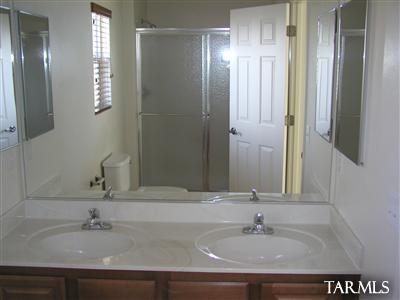 Pantano Overlook - Residential Lease