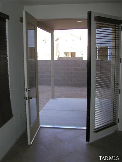 Pantano Overlook - Residential Lease