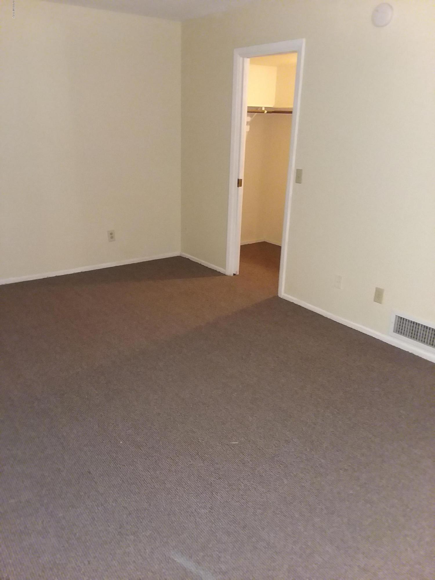 The Foothills Clusters (214-372) - Residential Lease